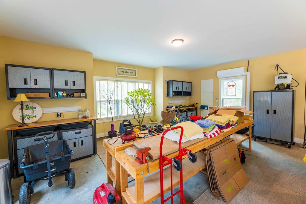 Pine Mountain, Georgia, 31822, United States, 4 Bedrooms Bedrooms, ,3 BathroomsBathrooms,Residential,For Sale,2001934