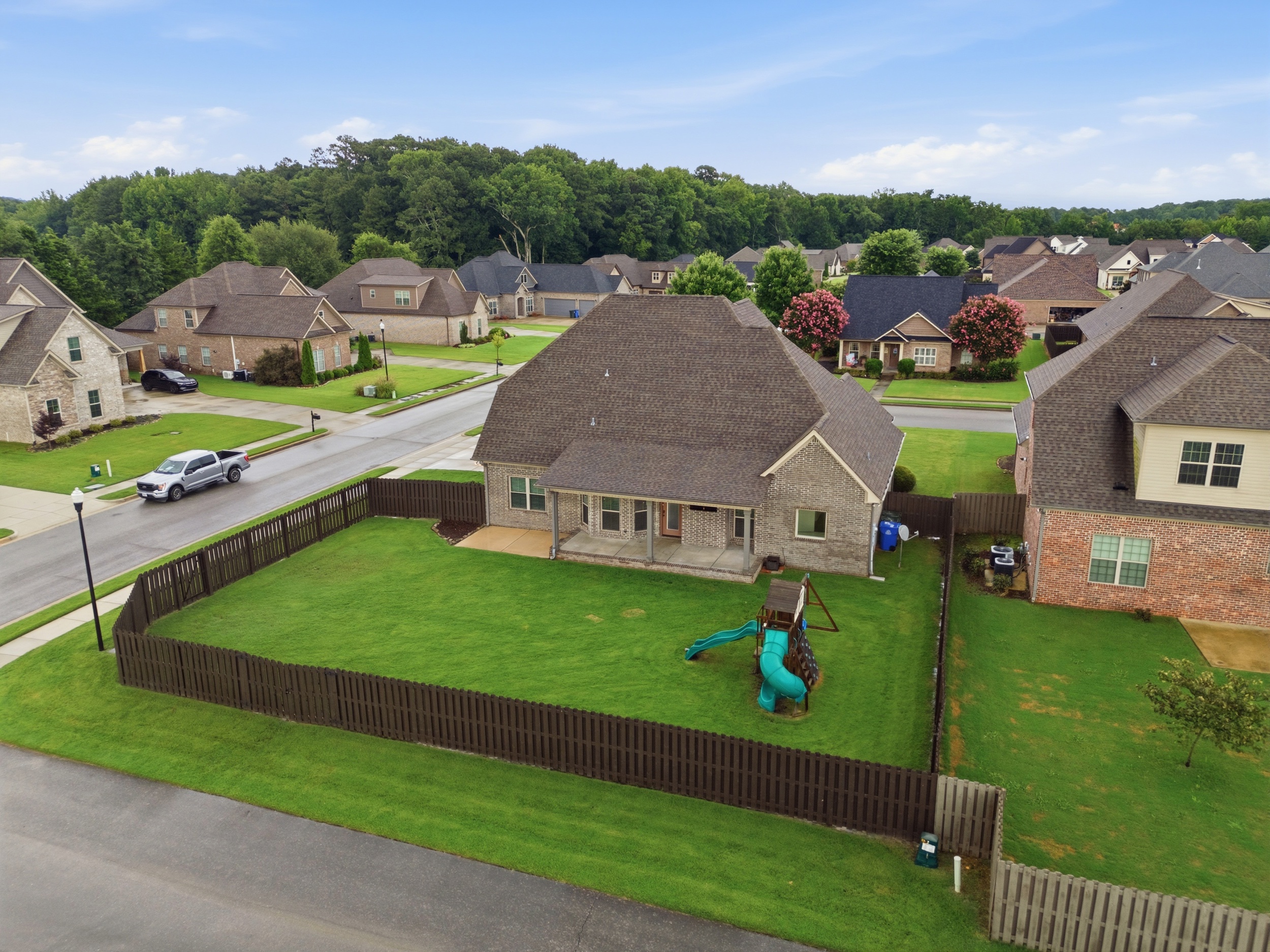  17429 Lochaber Drive - 物件實景