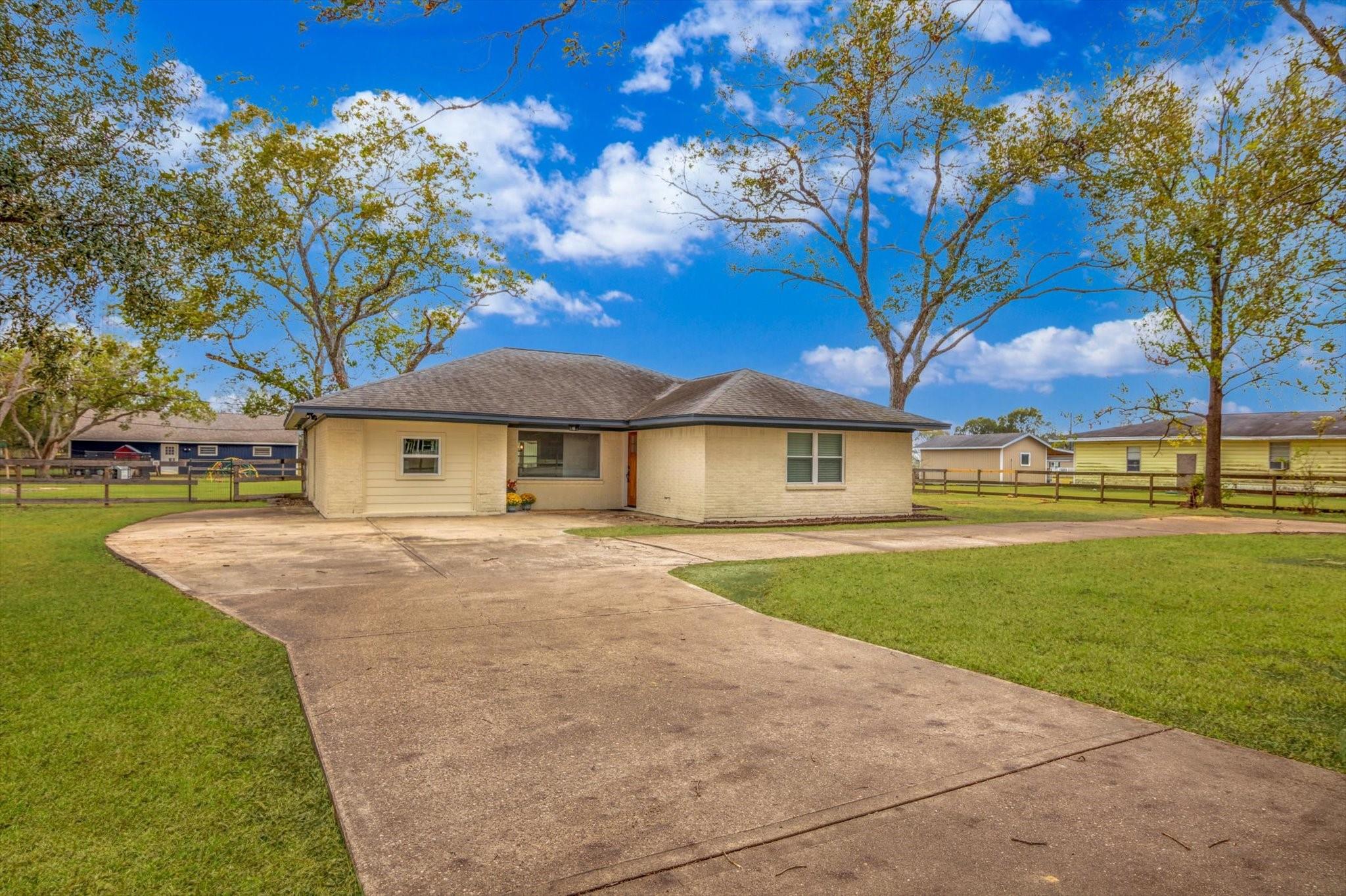 13708 Bohemian Hall Rd., Crosby, Texas, 77532, United States, 5 Bedrooms Bedrooms, ,3 BathroomsBathrooms,Residential,For Sale,13708 Bohemian Hall Rd.,1652216