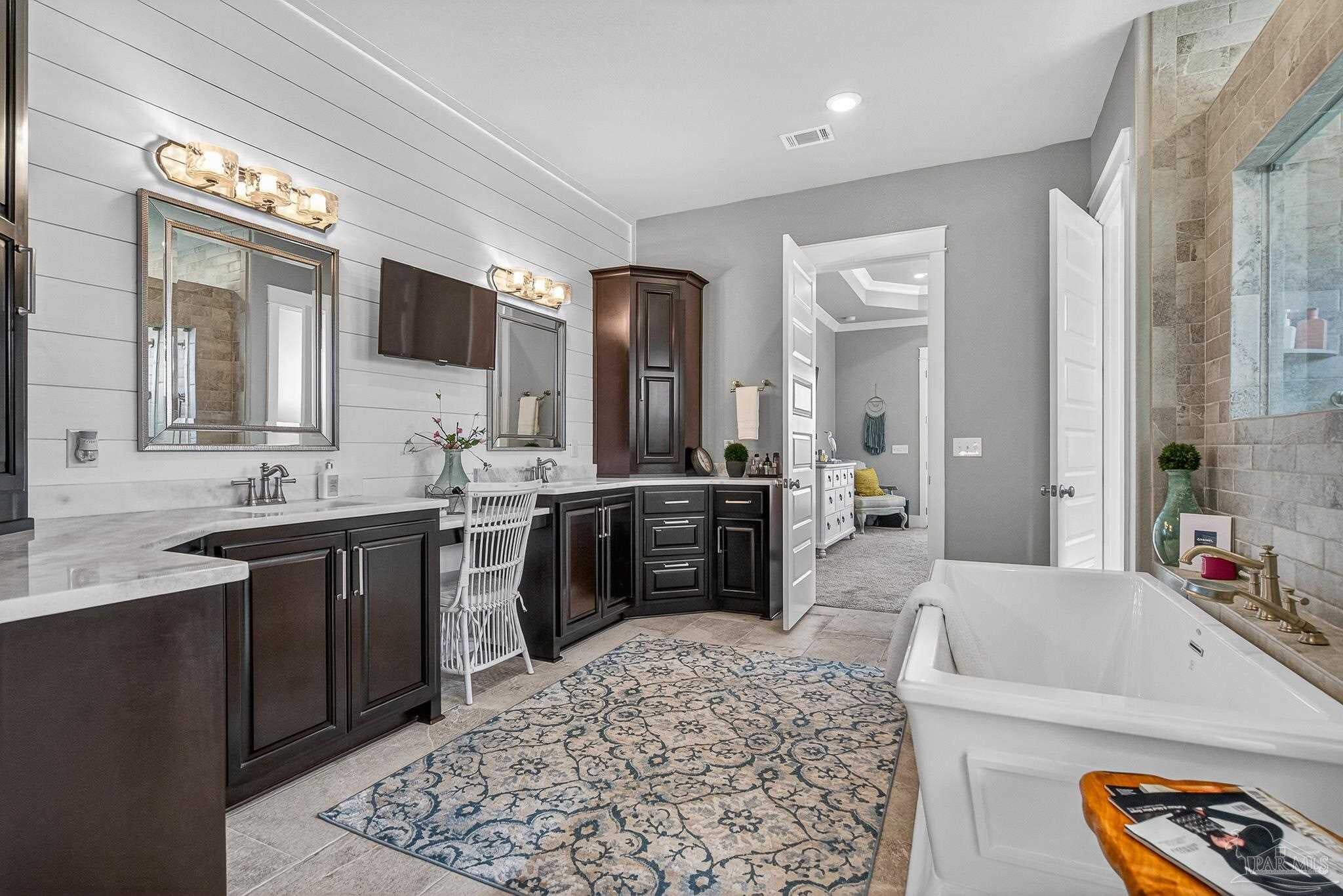 Cantonment, Florida, 32533, United States, 4 Bedrooms Bedrooms, ,4 BathroomsBathrooms,Residential,For Sale,2015044