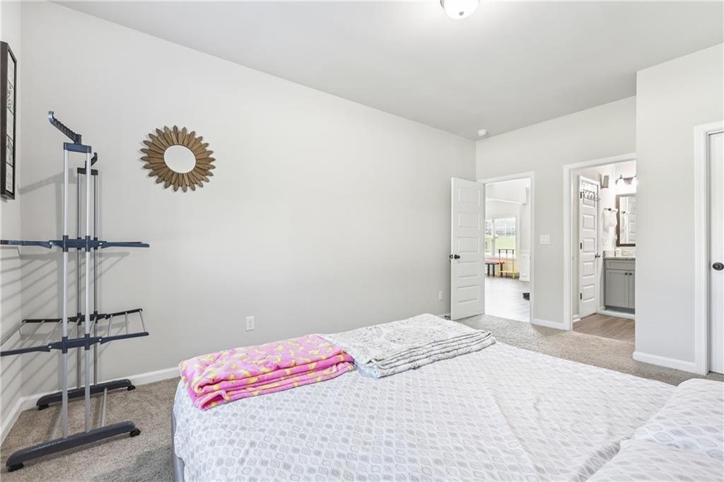 Mcdonough, Georgia, 30252, United States, 5 Bedrooms Bedrooms, ,3 BathroomsBathrooms,Residential,For Sale,1923116
