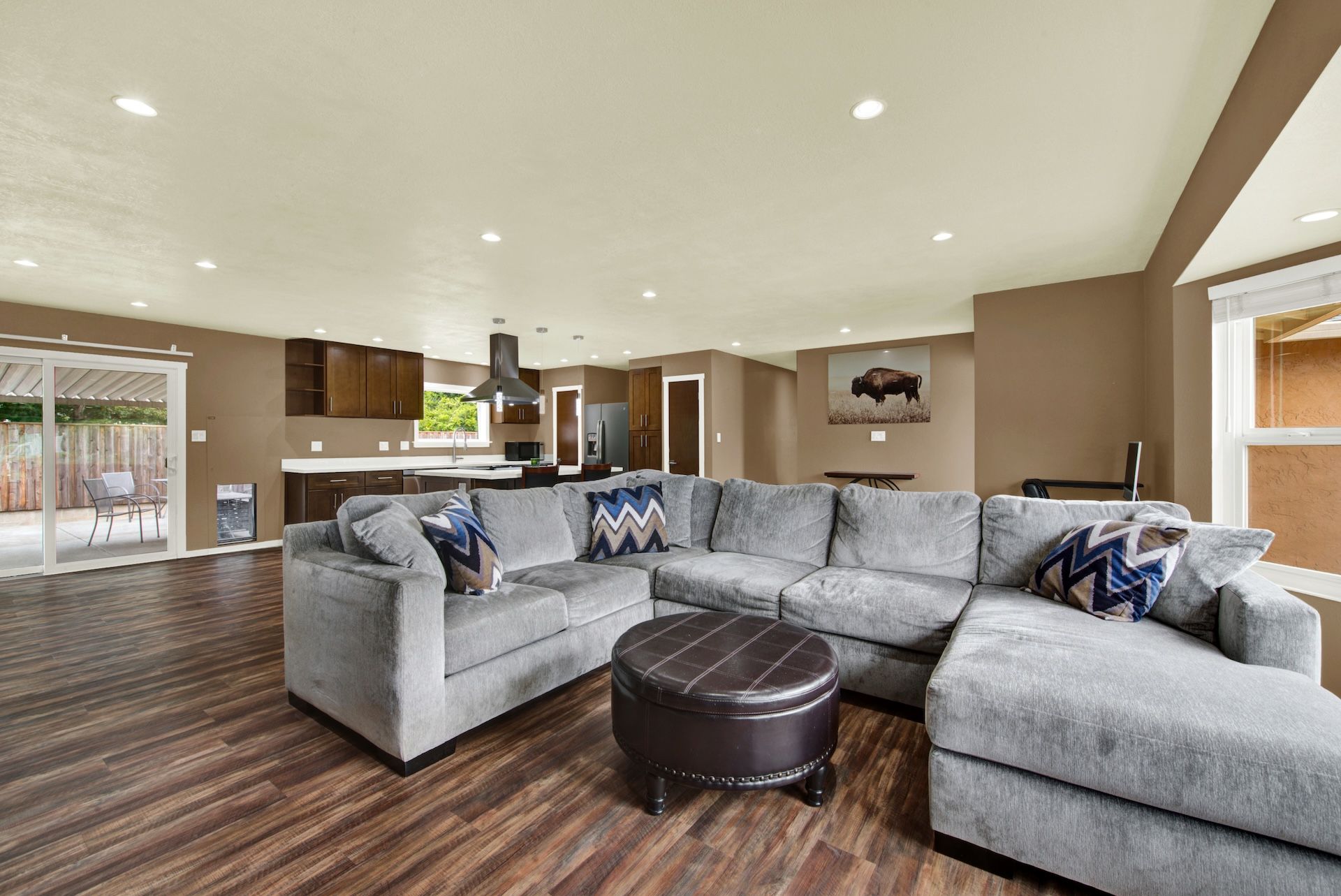  Wonderfully Updated Browns Valley Home - 物件實景
