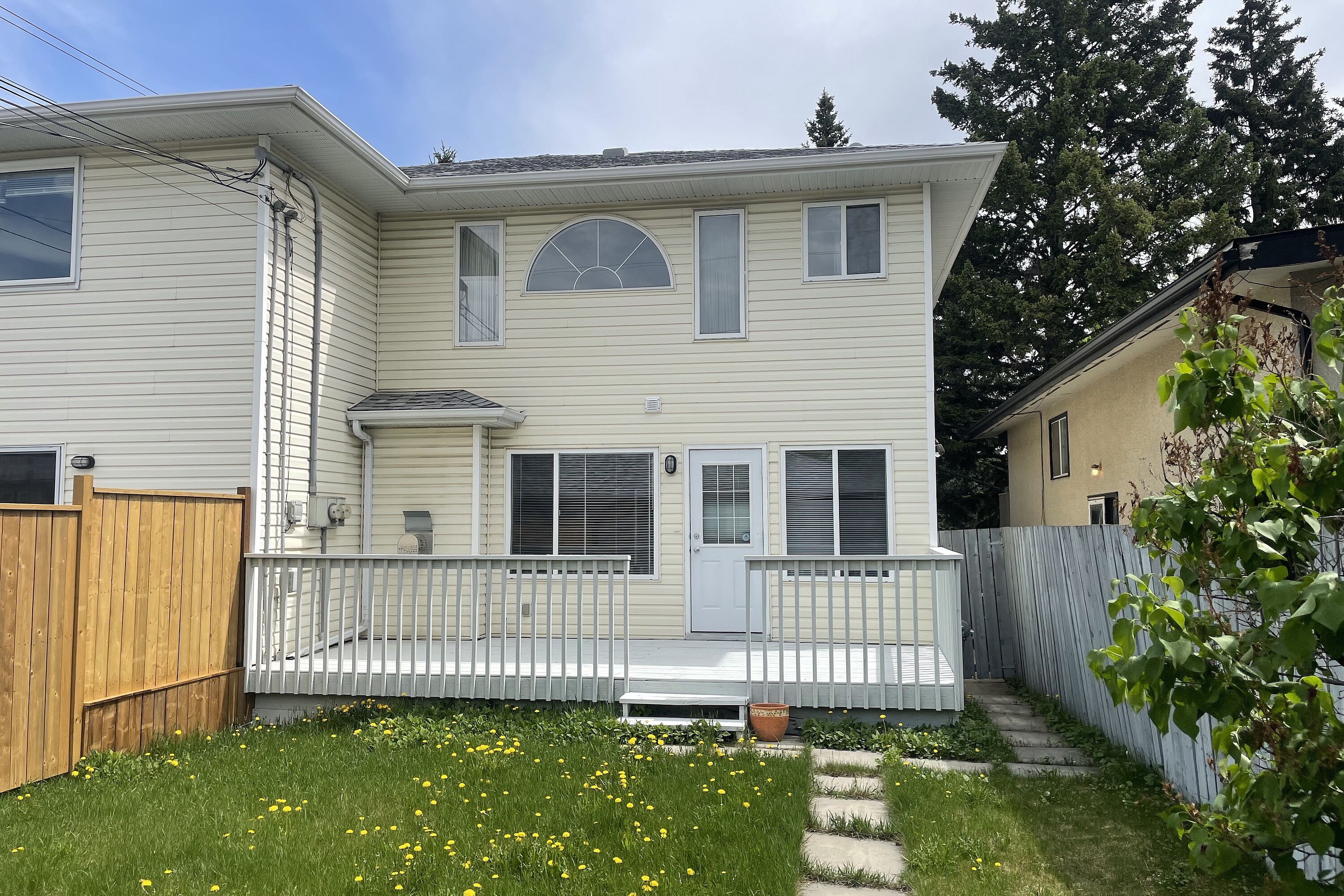  3103 39 Avenue SW, Calgary, AB - 物件實景