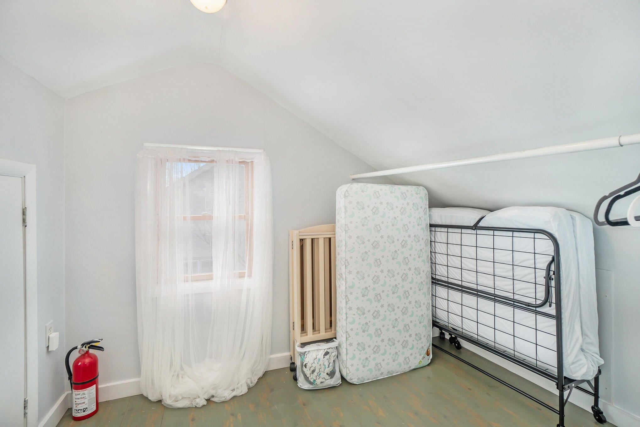 South Haven, Michigan, 49090, United States, 4 Bedrooms Bedrooms, ,3 BathroomsBathrooms,Residential,For Sale,1937505