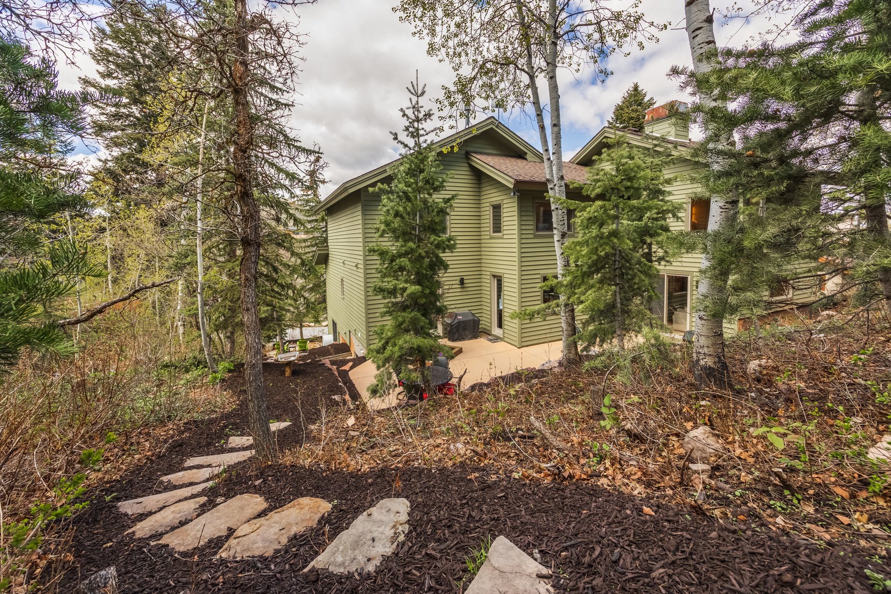  Nature-Inspired Living in the Heart of Park City