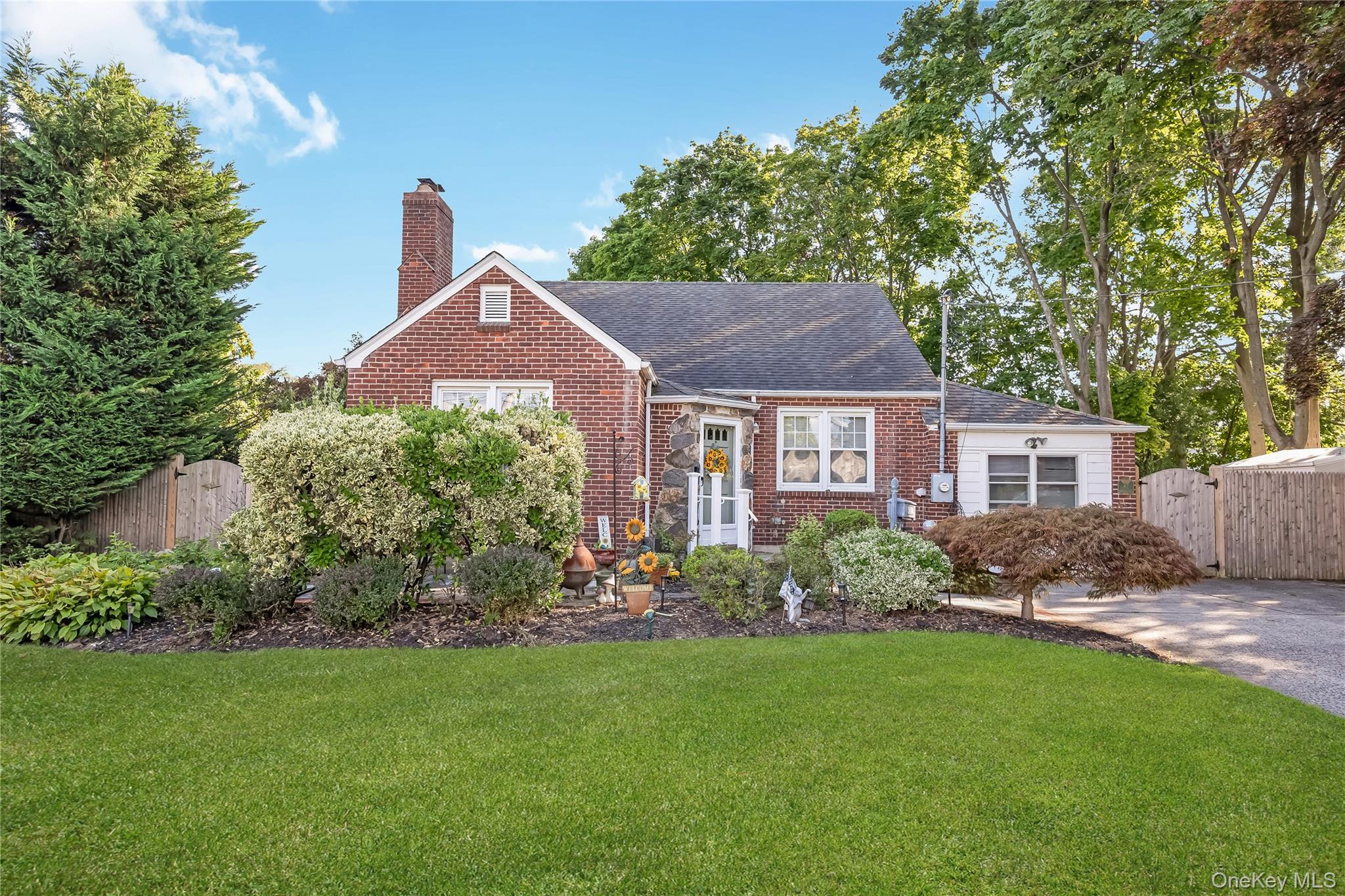 Spencer St, Farmingdale, NY 11735 #1