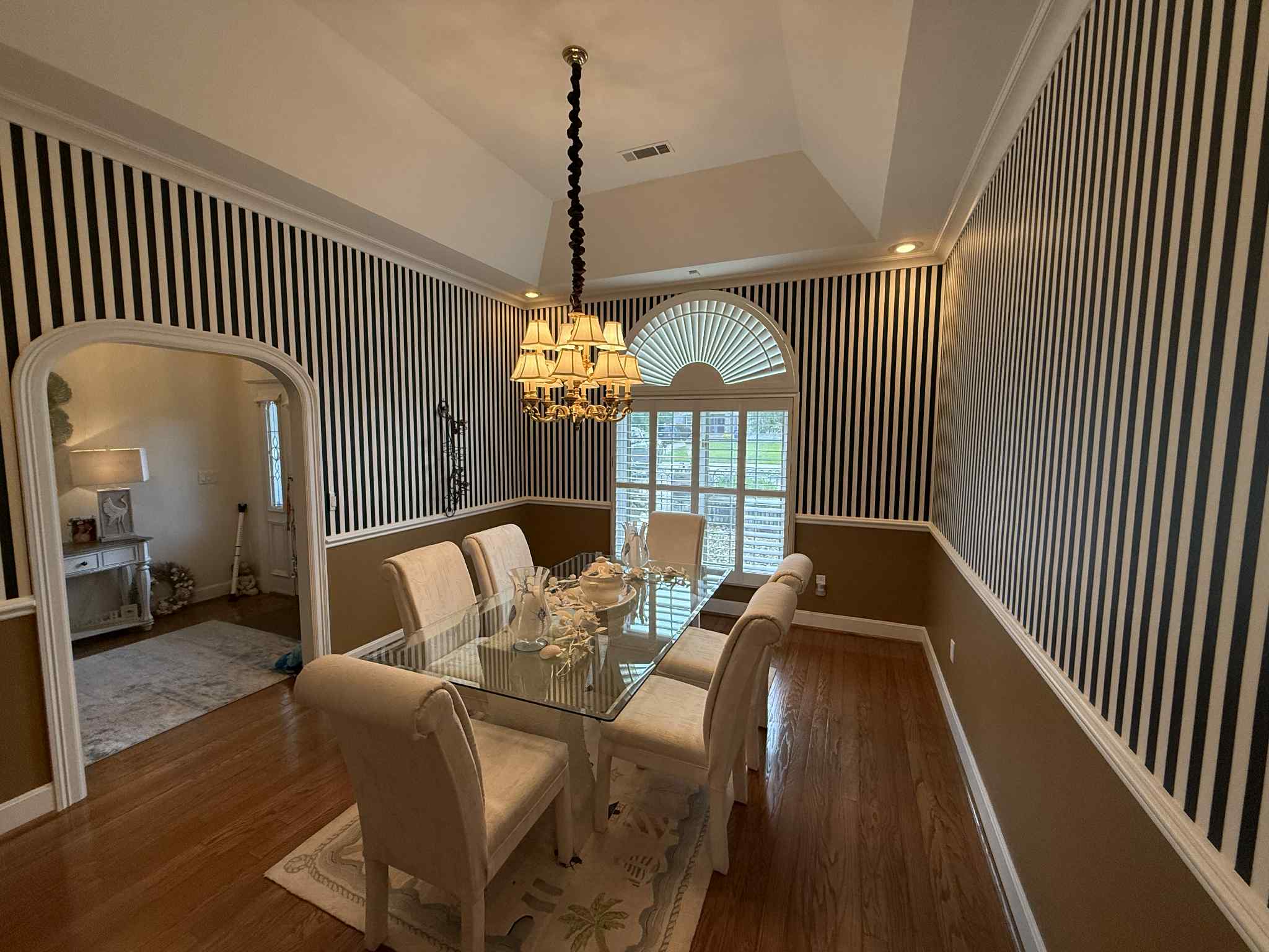 Marion, Illinois, 62959, United States, 4 Bedrooms Bedrooms, ,3 BathroomsBathrooms,Residential,For Sale,1848580
