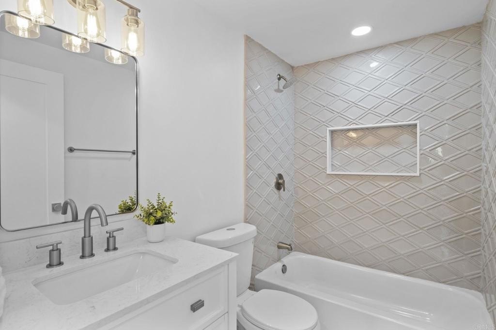 Chula Vista, California, 91911, United States, 5 Bedrooms Bedrooms, ,3 BathroomsBathrooms,Residential,For Sale,2000991