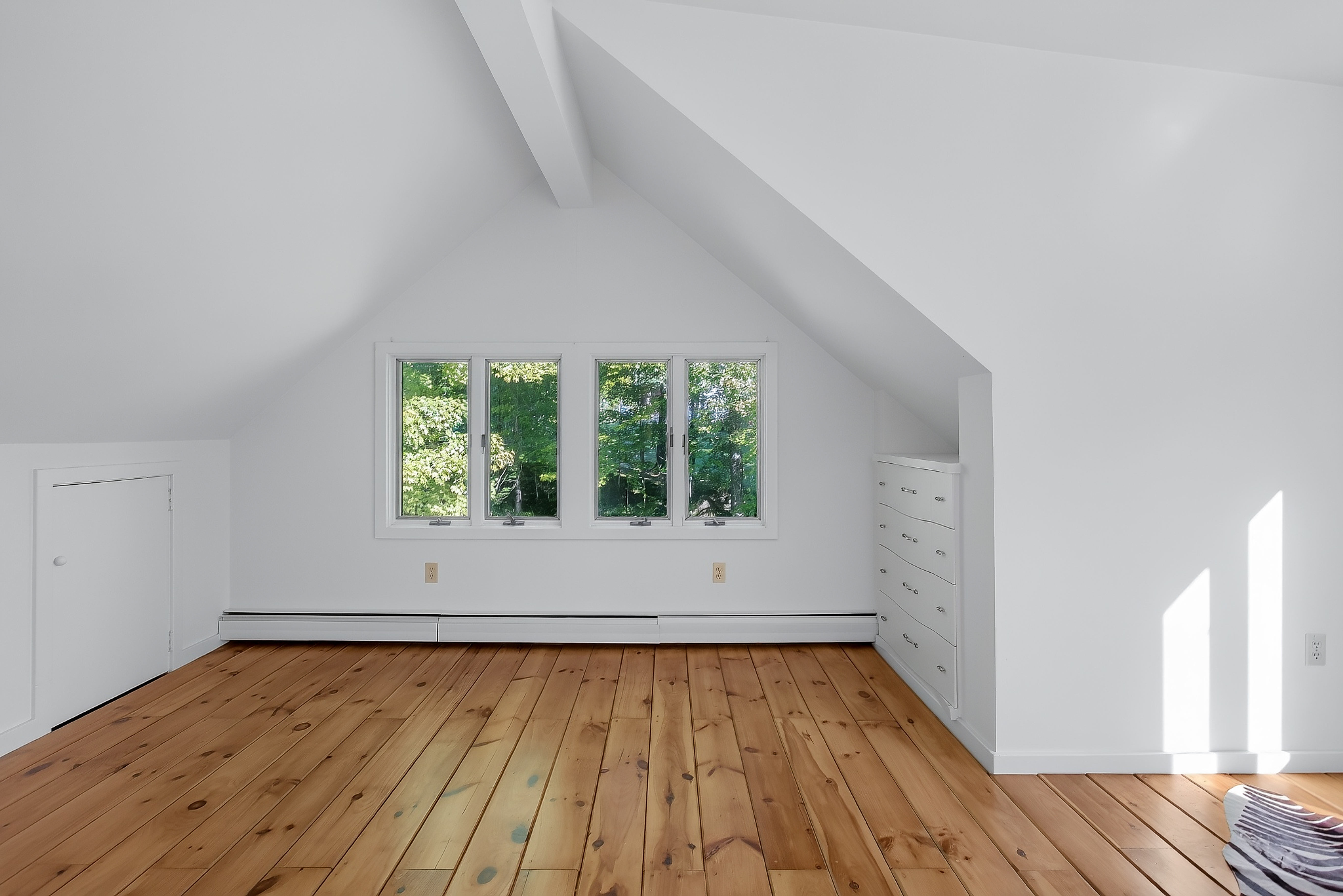  Light-Filled Contemporary Retreat Moments from Downtown - 物件實景