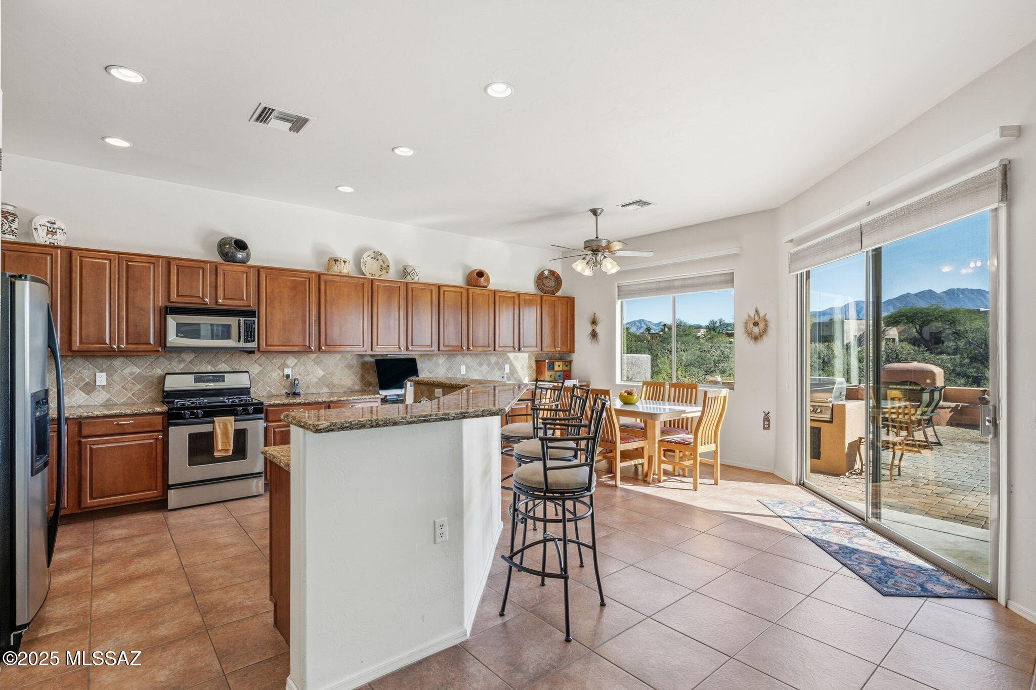 Green Valley, Arizona, 85614, United States, 3 Bedrooms Bedrooms, ,2 BathroomsBathrooms,Residential,For Sale,1989151