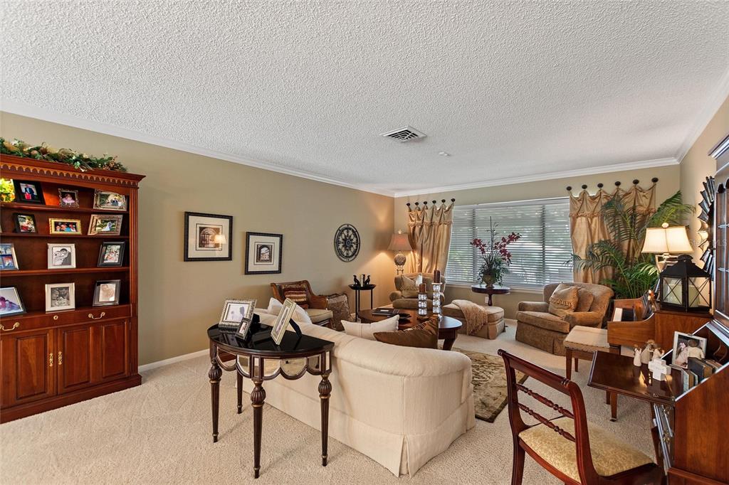 Winter Haven, Florida, 33881, United States, 4 Bedrooms Bedrooms, ,3 BathroomsBathrooms,Residential,For Sale,1911221