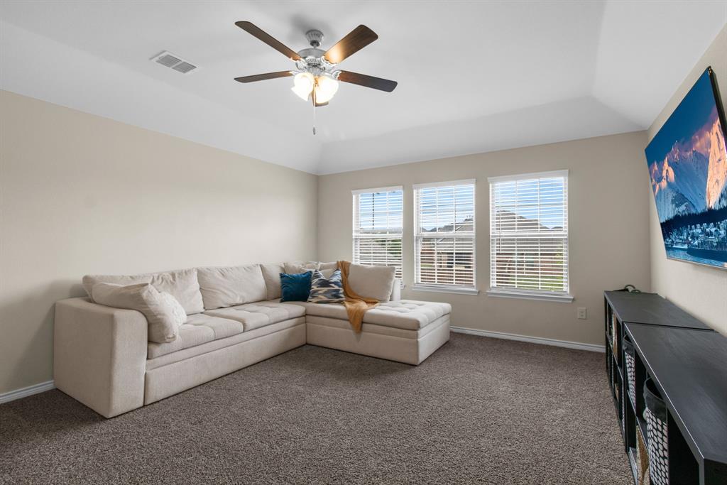 Little Elm, Texas, 75068, United States, 4 Bedrooms Bedrooms, ,3 BathroomsBathrooms,Residential,For Sale,1826722