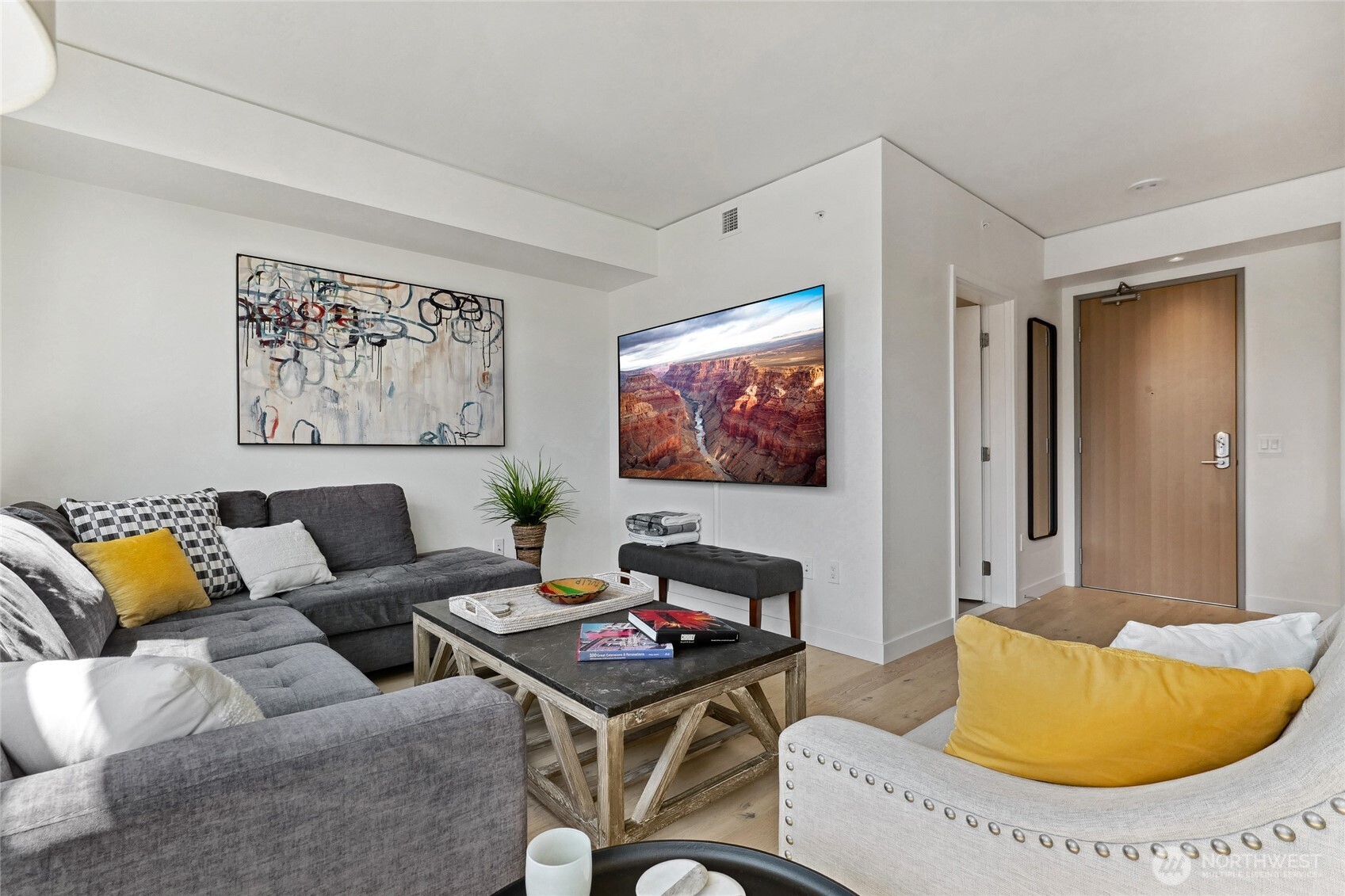 Seattle, Washington, 98121, United States, 1 Bedroom Bedrooms, ,Residential,For Sale,1826957