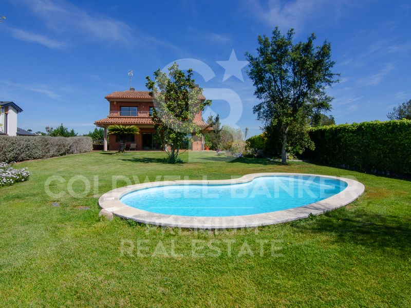 Cerdanyola del Vallès, Catalonia, ES, 5 Bedrooms Bedrooms, ,3 BathroomsBathrooms,Residential,For Sale,1610457