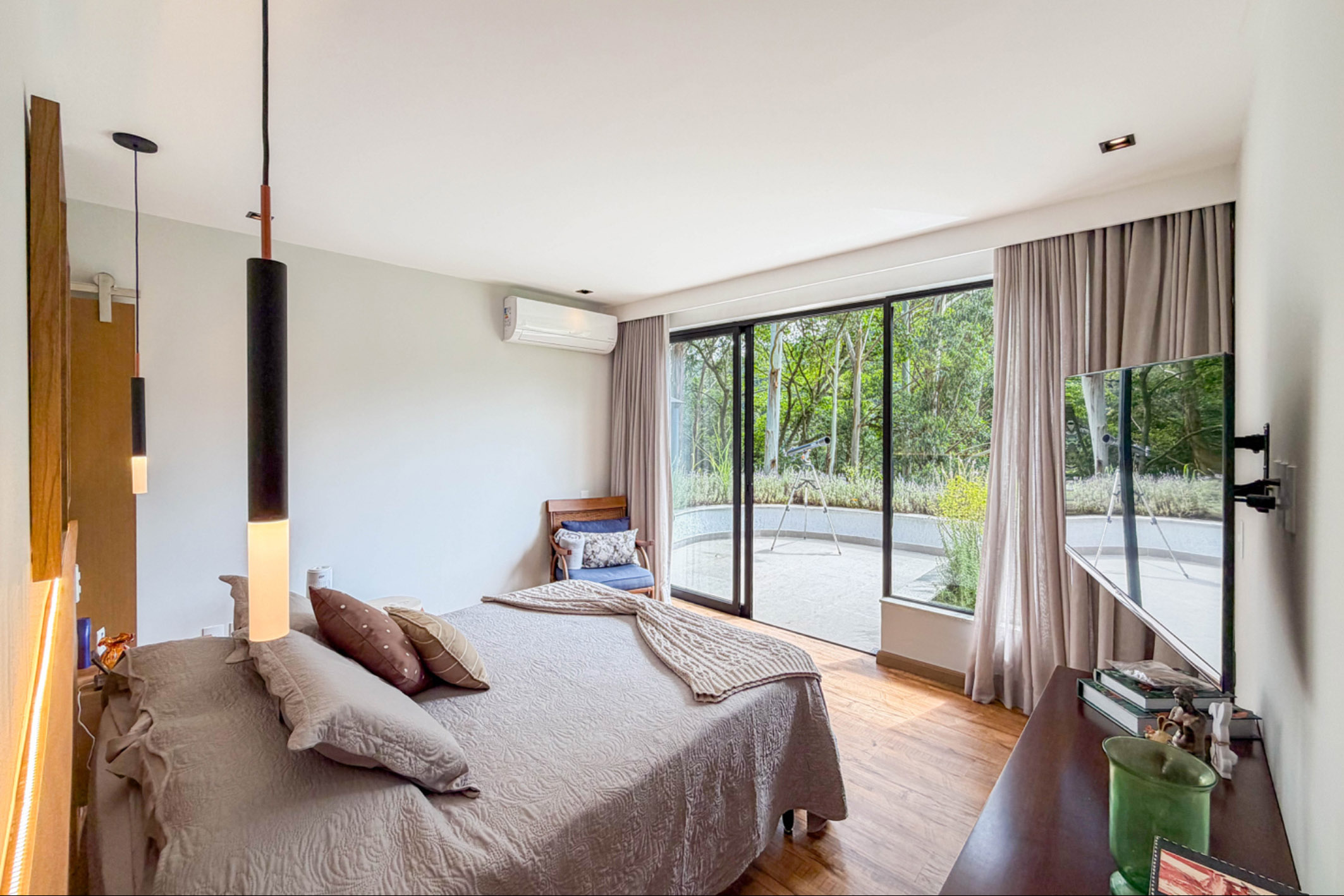  Contemporary residence with four suites in Fazenda Marambaia - 物件實景