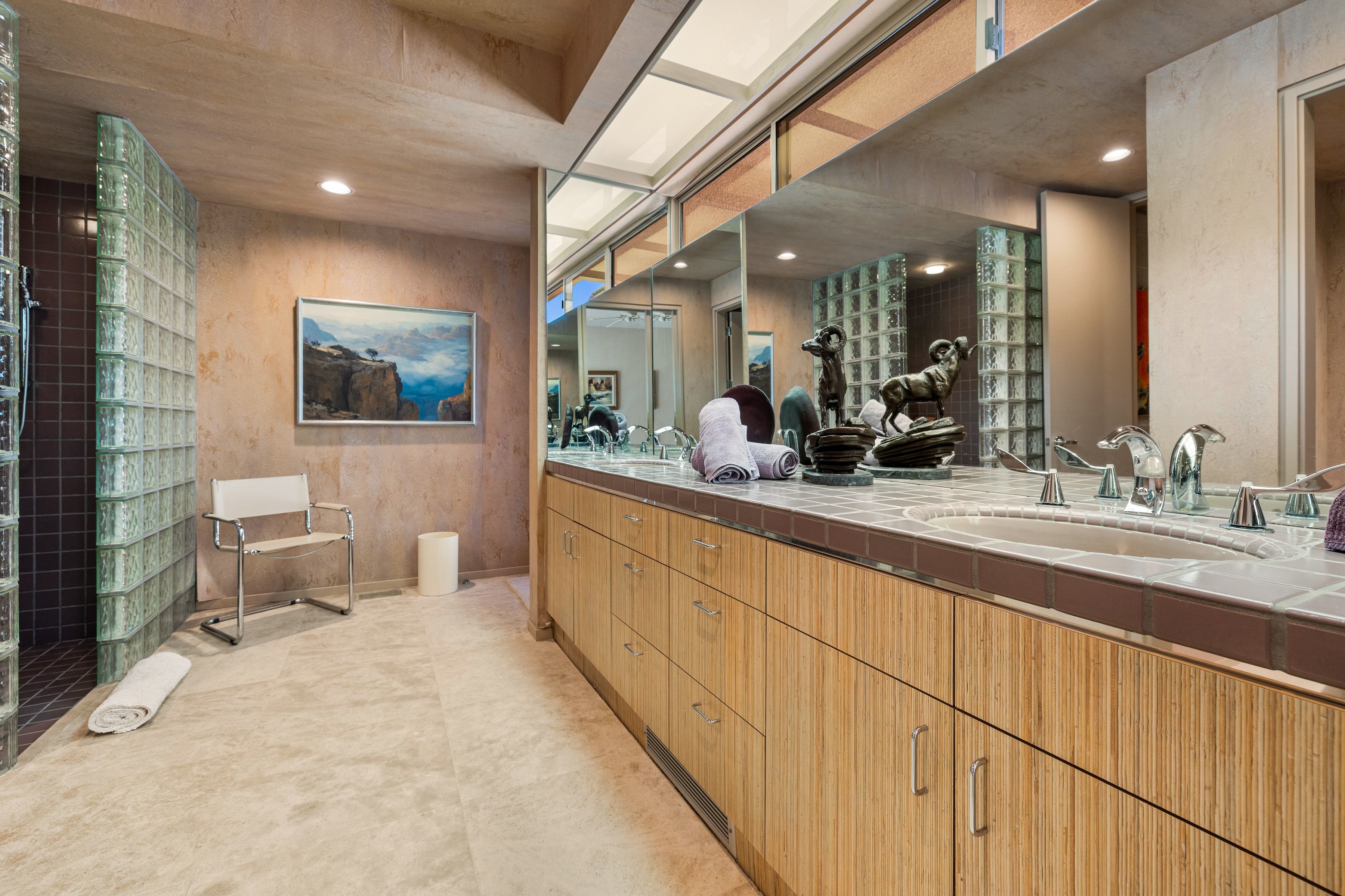  Extraordinary - Steve Chase Original - 物件實景