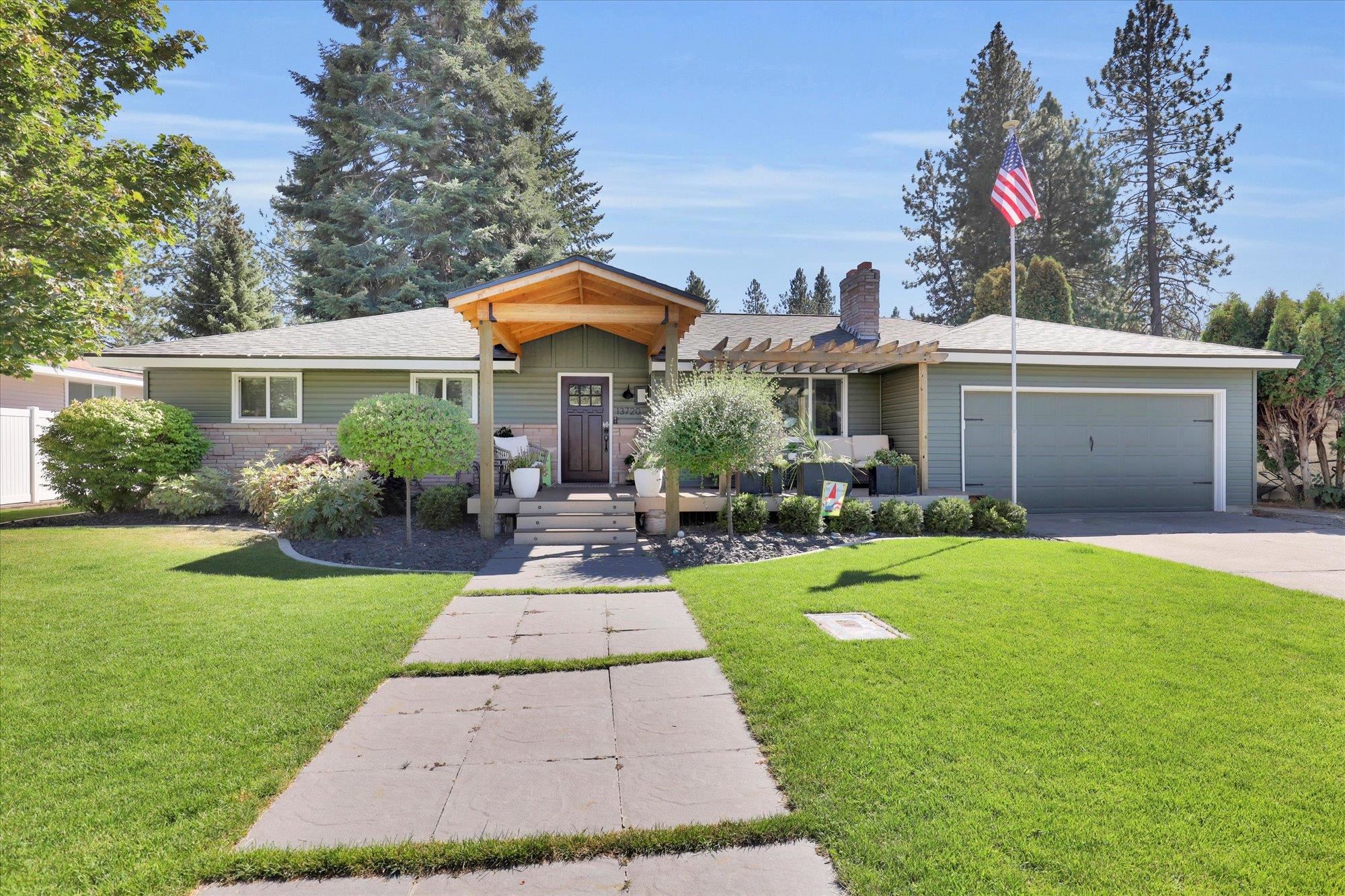 Spokane Valley, Washington, 99216, United States, 4 Bedrooms Bedrooms, ,3 BathroomsBathrooms,Residential,For Sale,1927363