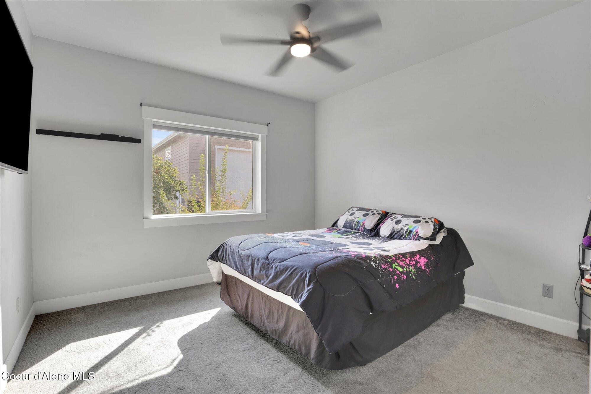 Post Falls, Idaho, 83854, United States, 5 Bedrooms Bedrooms, ,5 BathroomsBathrooms,Residential,For Sale,1981569