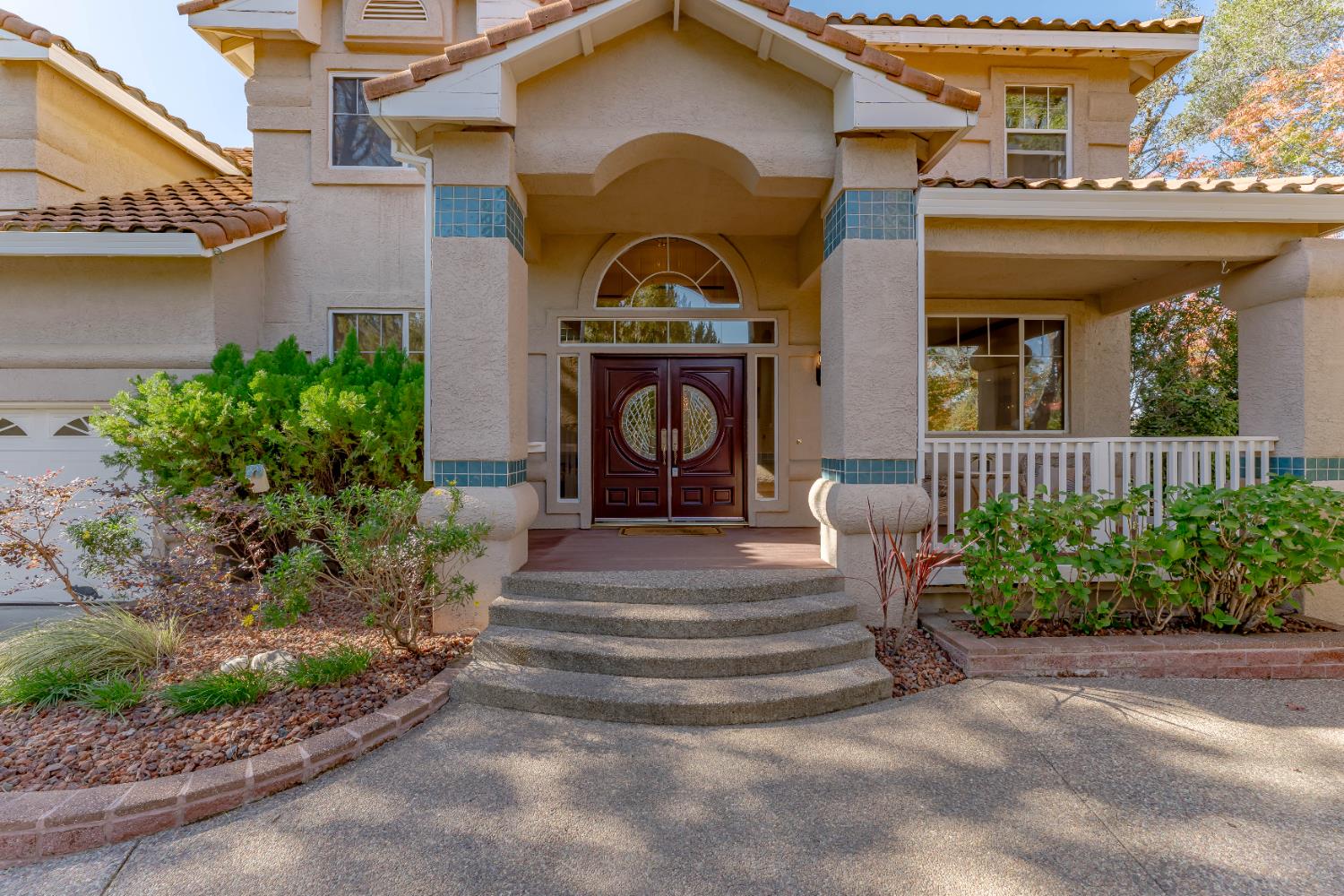 El Dorado Hills, California, 95762, United States, 4 Bedrooms Bedrooms, ,3 BathroomsBathrooms,Residential,For Sale,1987748