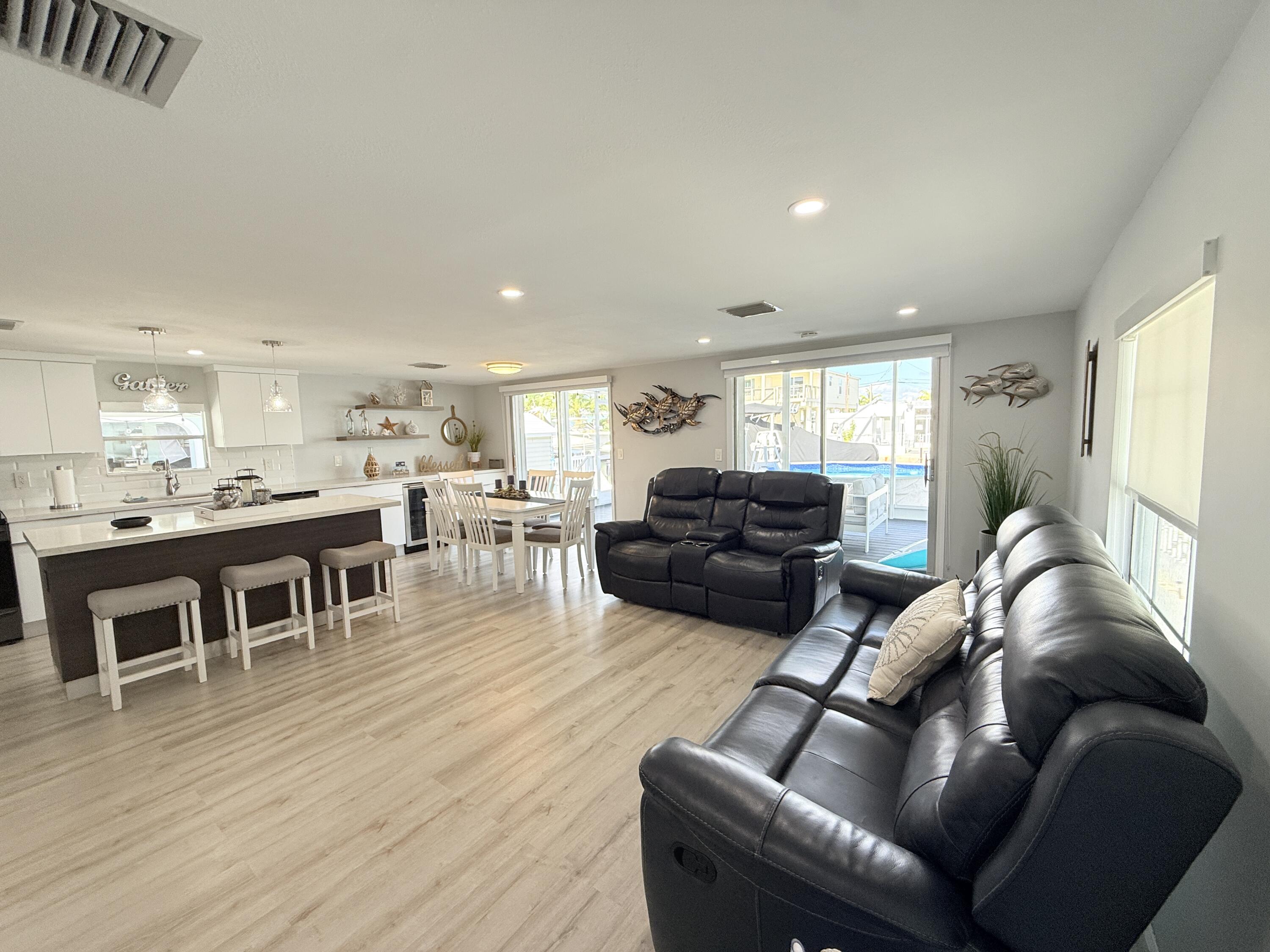 Key Largo, Florida, 33037, United States, 2 Bedrooms Bedrooms, ,2 BathroomsBathrooms,Residential,For Sale,1998042
