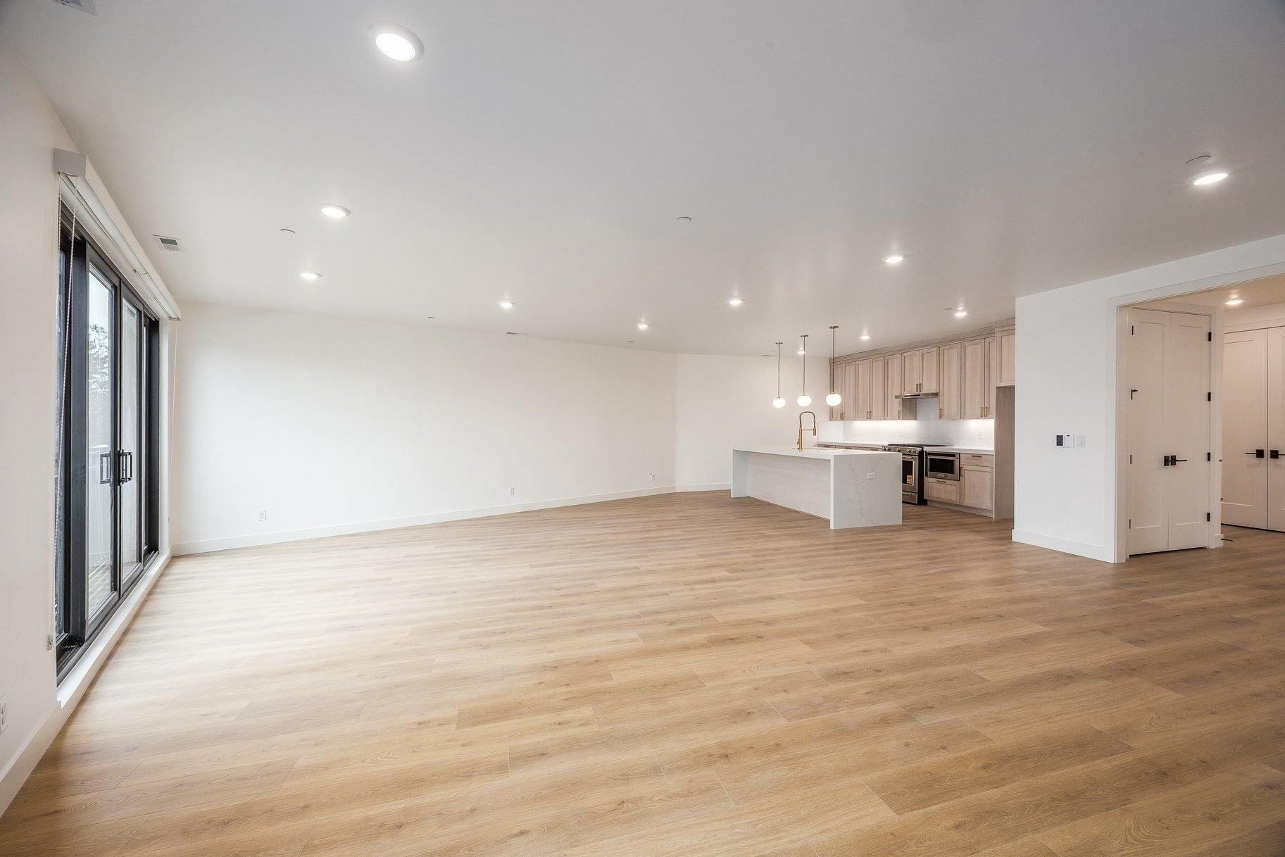  Effortless Luxury Condo Living In The Heart Of Holladay Village - 物件實景