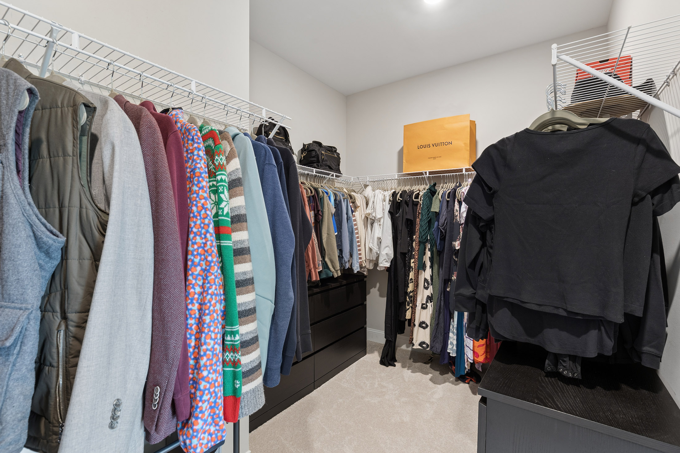  Freshly Updated and Move-in Ready Home in a Prime Westside Location - 物件實景