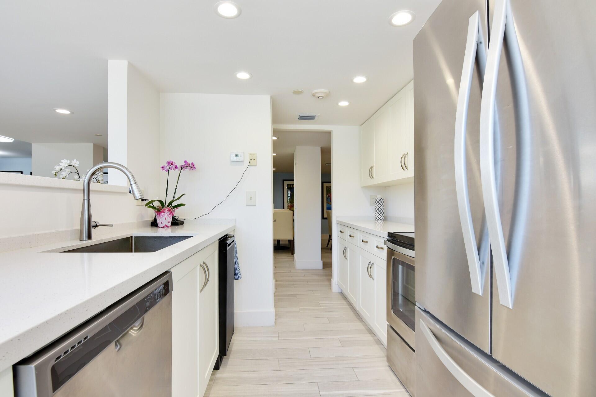 North Palm Beach, Florida, 33408, United States, 2 Bedrooms Bedrooms, ,2 BathroomsBathrooms,Residential,For Sale,1940741