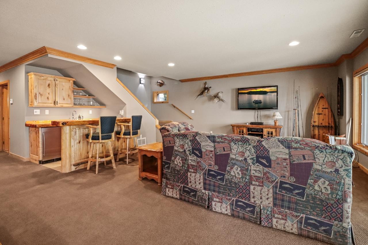 Phelps, Wisconsin, 54554, United States, 5 Bedrooms Bedrooms, ,3 BathroomsBathrooms,Residential,For Sale,1825799