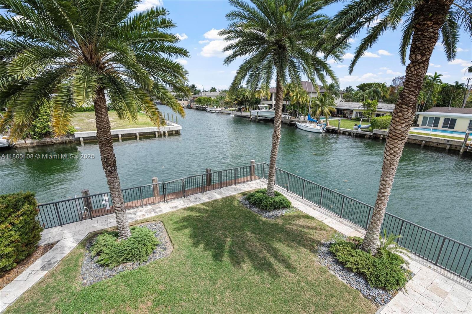 North Miami, Florida, 33181, United States, 5 Bedrooms Bedrooms, ,5 BathroomsBathrooms,Residential,For Sale,1804760