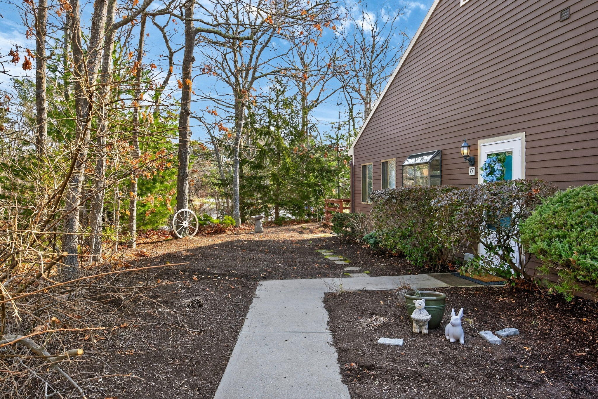  77 Roundhouse Road, Buzzards Bay, MA, 02532 - 物件實景