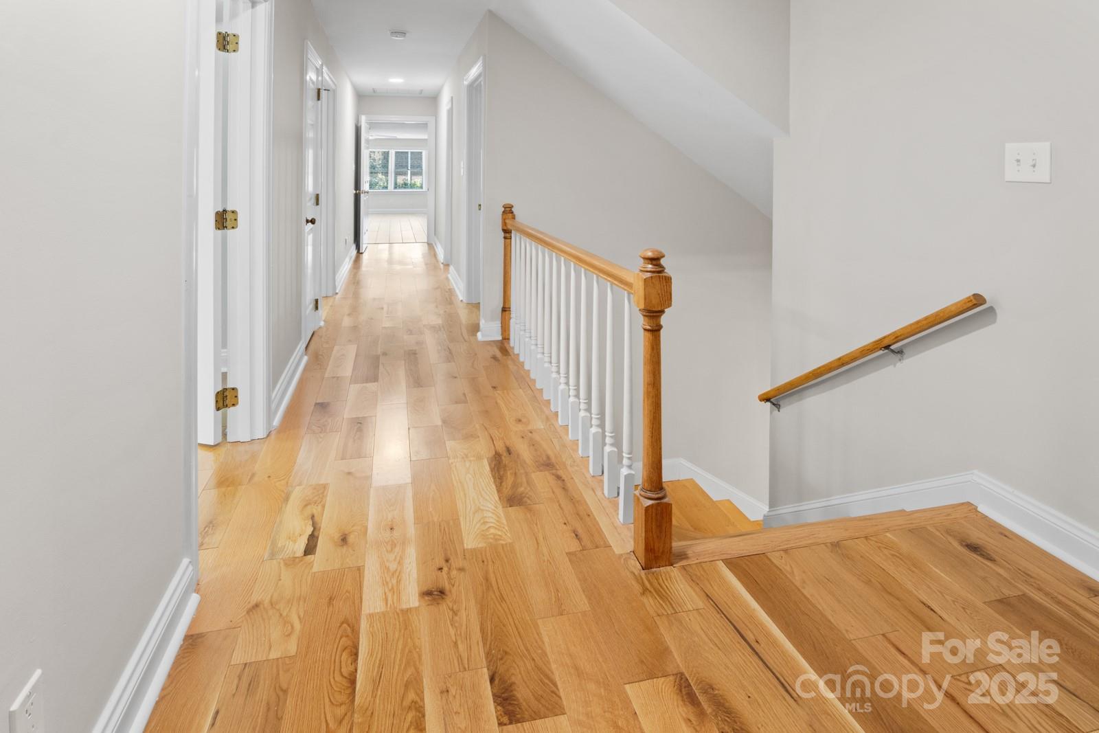 Matthews, North Carolina, 28104, United States, 4 Bedrooms Bedrooms, ,3 BathroomsBathrooms,Residential,For Sale,1876252