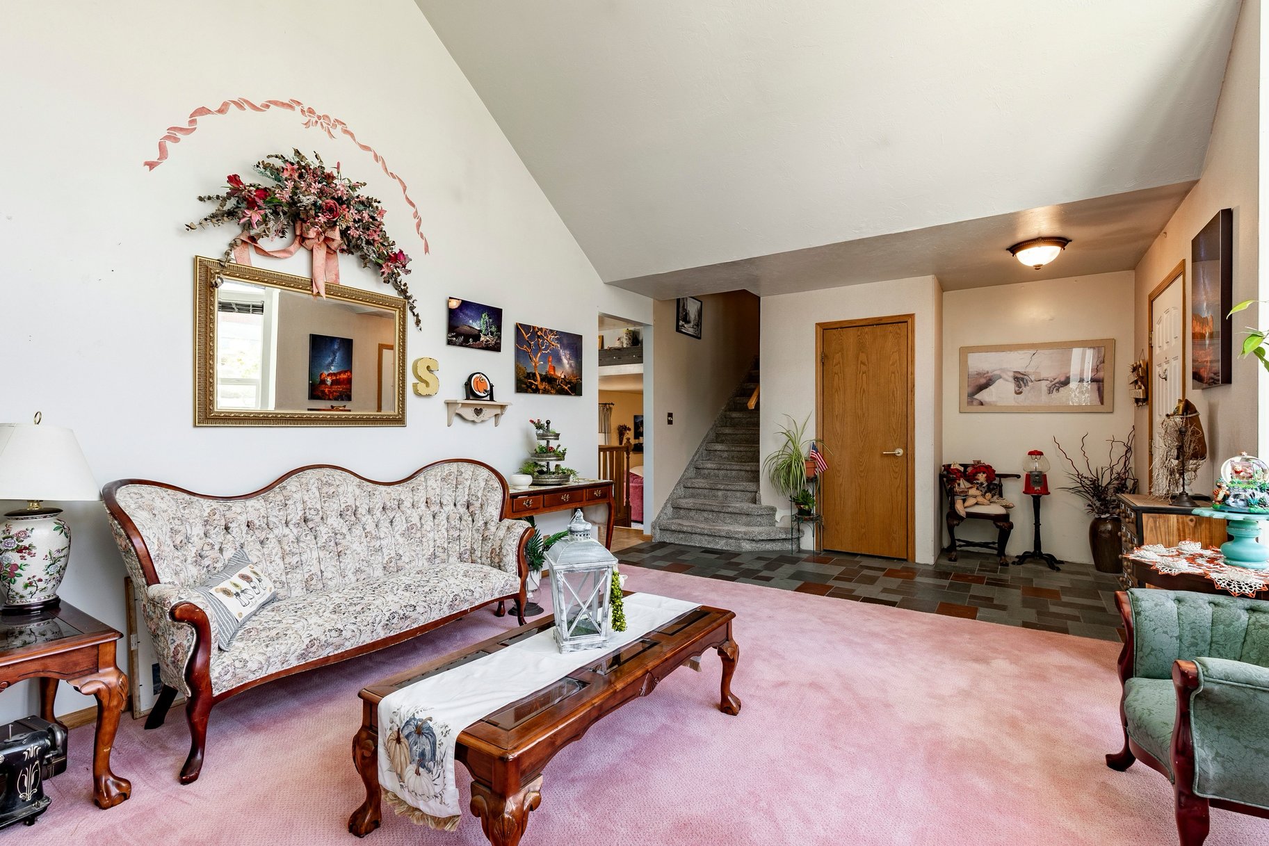  Large Multi-Level Sandy Home with Rentable Full Basement - 物件實景
