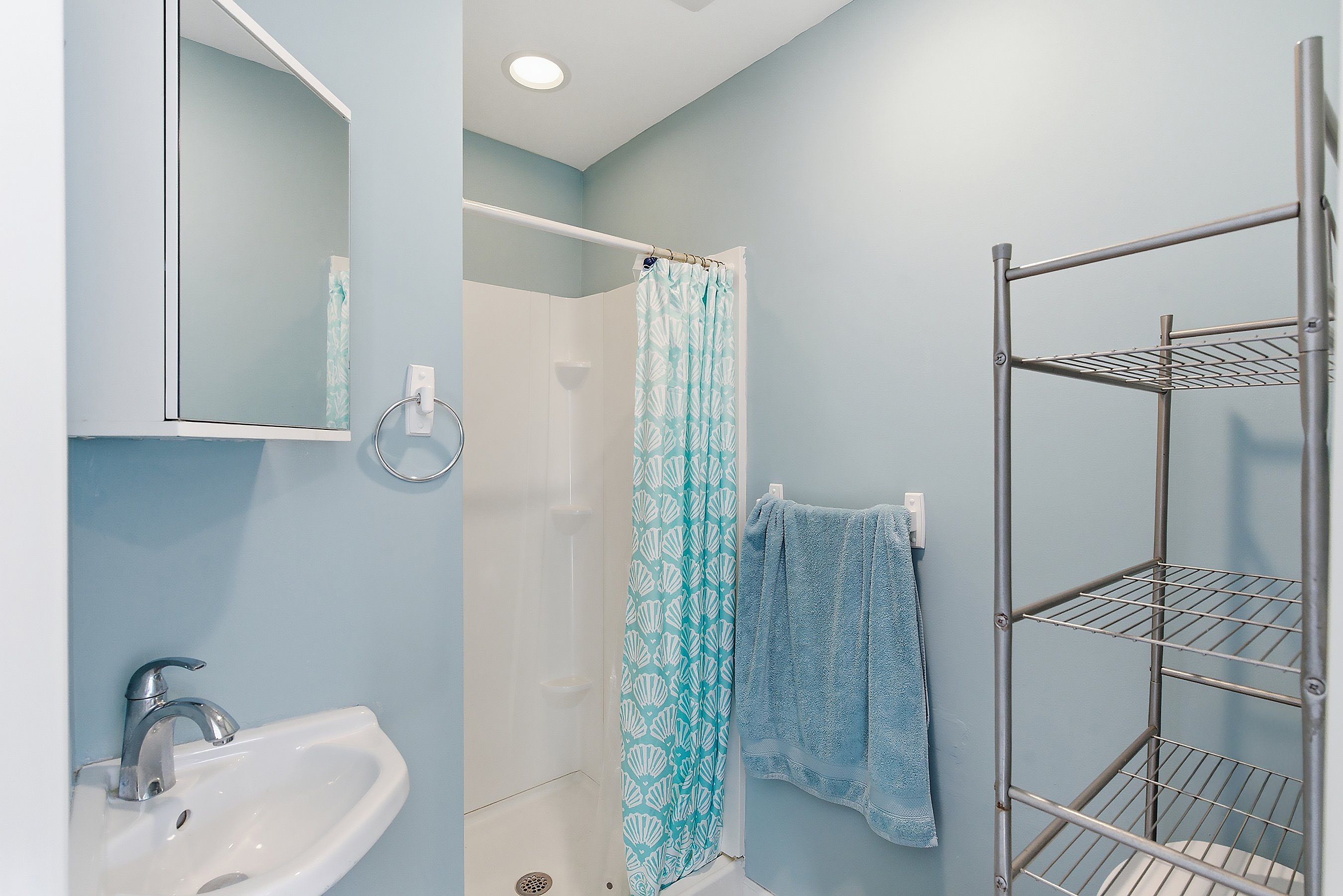 Lavallette, New Jersey, 08735, United States, 2 Bedrooms Bedrooms, ,2 BathroomsBathrooms,Residential,For Sale,2001933