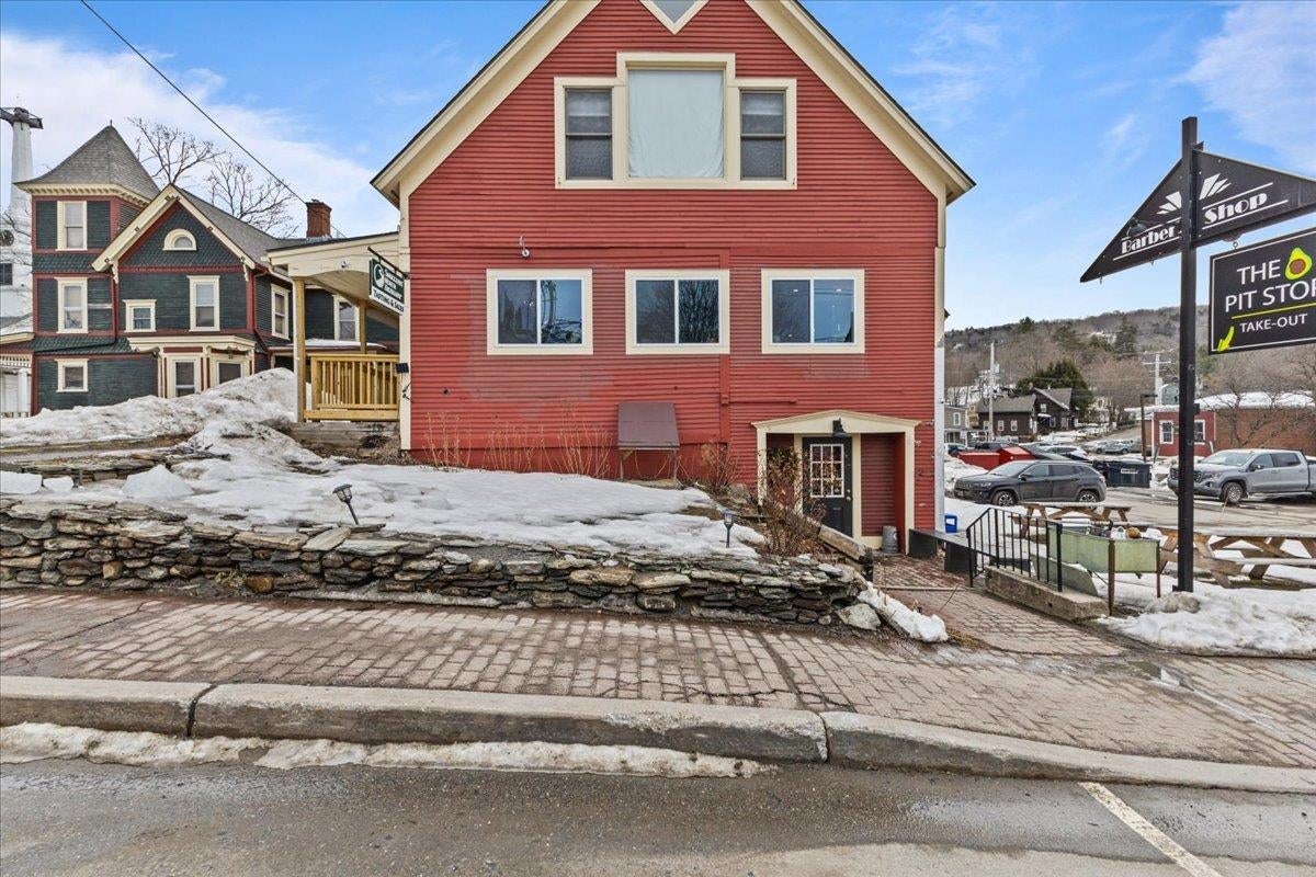 Stowe, Vermont, 05672, United States, 2 Bedrooms Bedrooms, ,1 BathroomBathrooms,Residential,For Sale,1746592