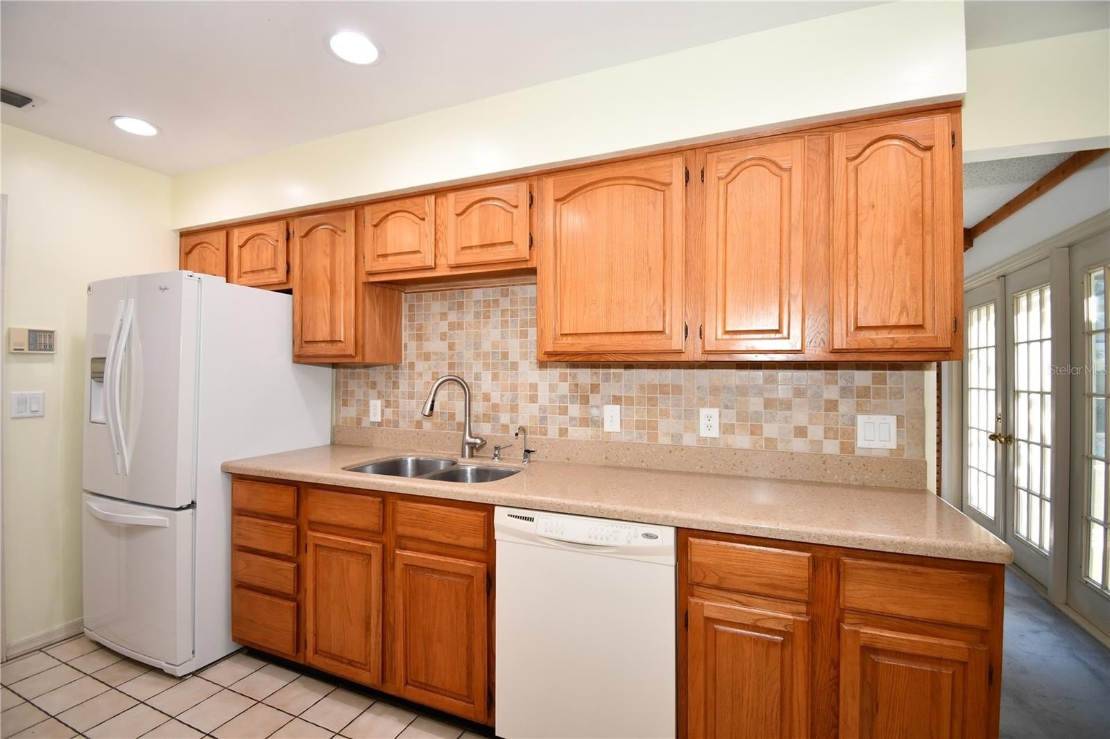 MOUNT DORA, Florida, 32757, United States, 3 Bedrooms Bedrooms, ,2 BathroomsBathrooms,Residential,For Sale,1975805