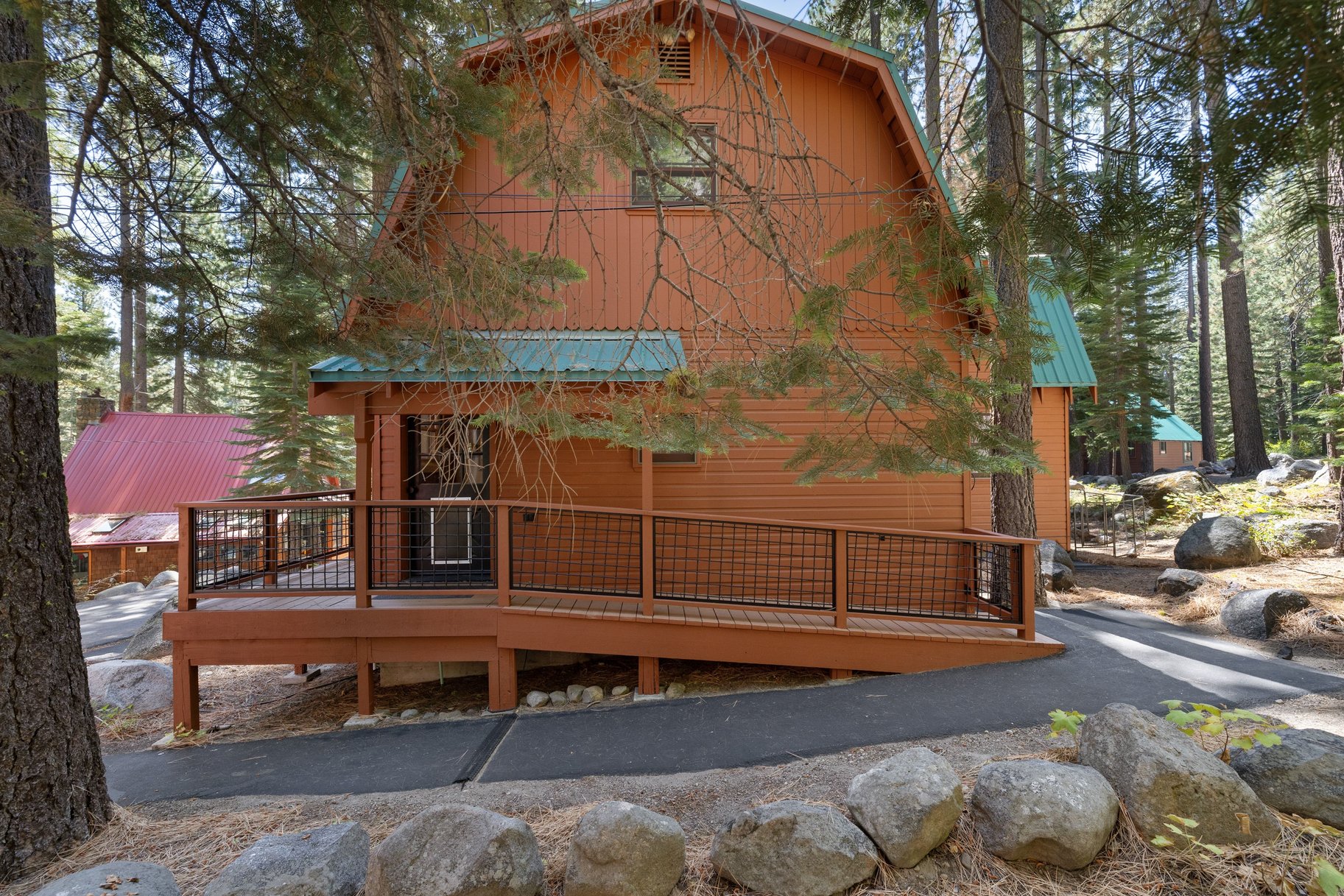  Rare Donner Tract home with private beach and pier access. - 物件實景