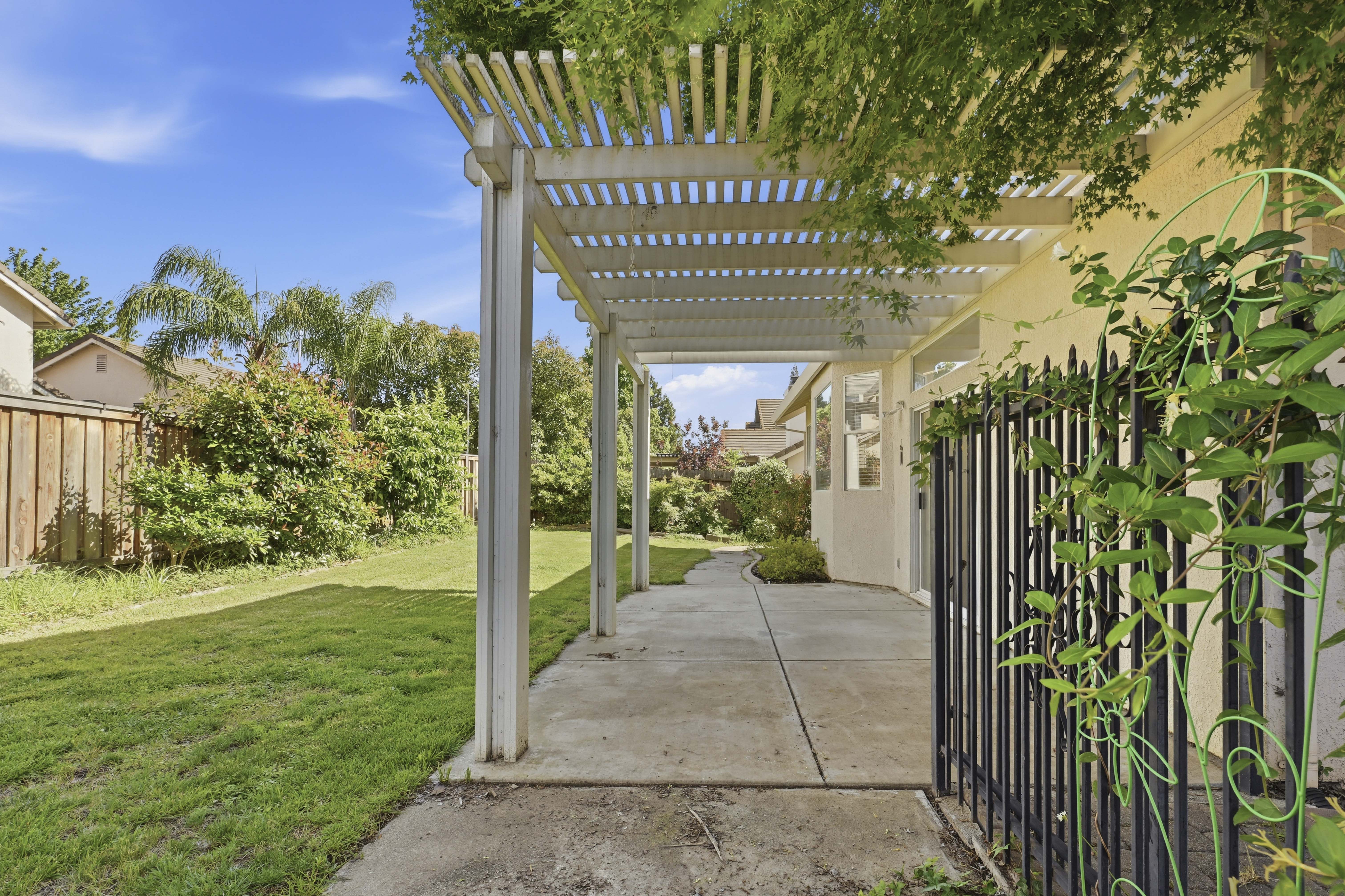  1240 Camino Capistrano, Roseville, CA 95747 - 物件實景