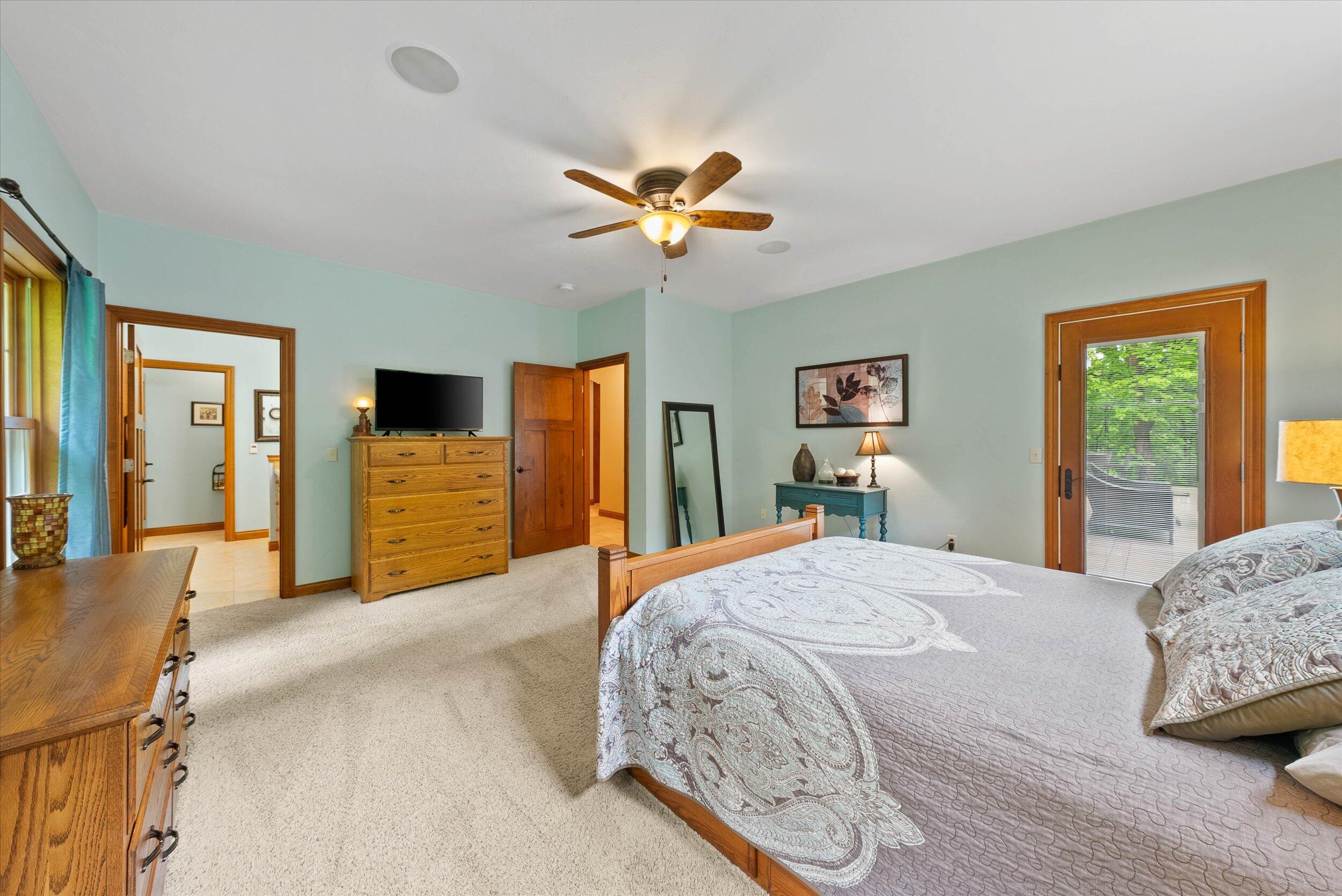 West Bend, Wisconsin, 53095, United States, 4 Bedrooms Bedrooms, ,4 BathroomsBathrooms,Residential,For Sale,1847652