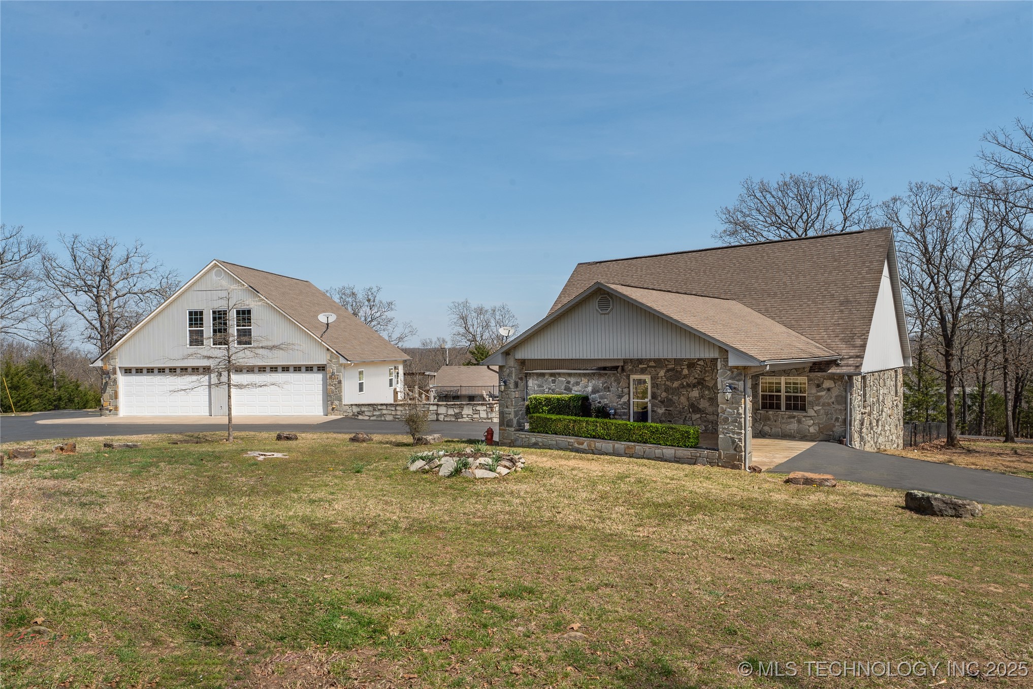 Cookson, Oklahoma, 74427, United States, 6 Bedrooms Bedrooms, ,6 BathroomsBathrooms,Residential,For Sale,1751718