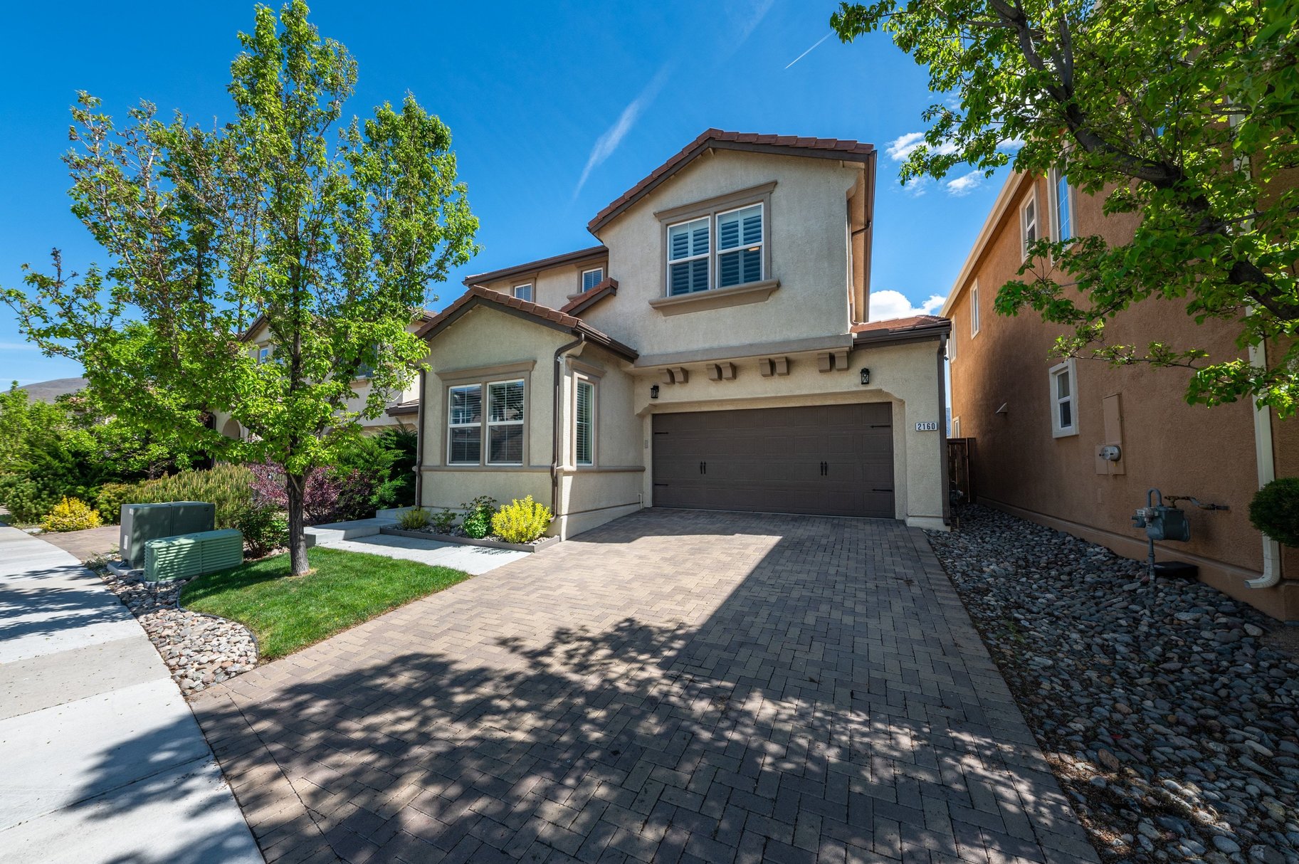  Turn-Key Home Close to Parks, Shopping & Trails - 物件實景