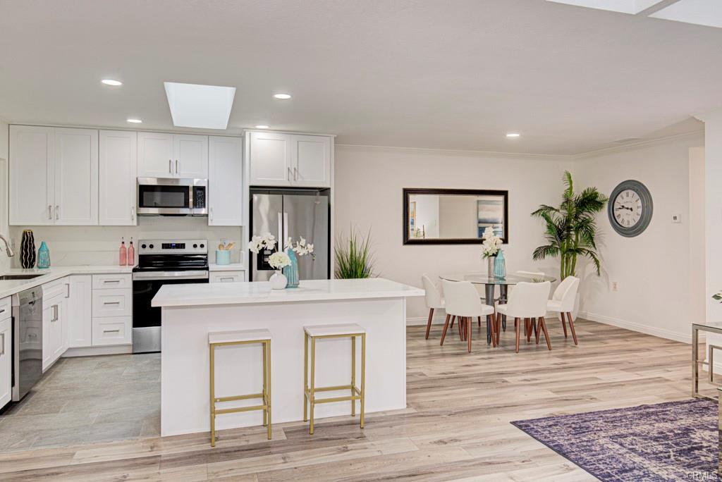 Laguna Woods, California, 92637, United States, 2 Bedrooms Bedrooms, ,1 BathroomBathrooms,Residential,For Sale,1999201