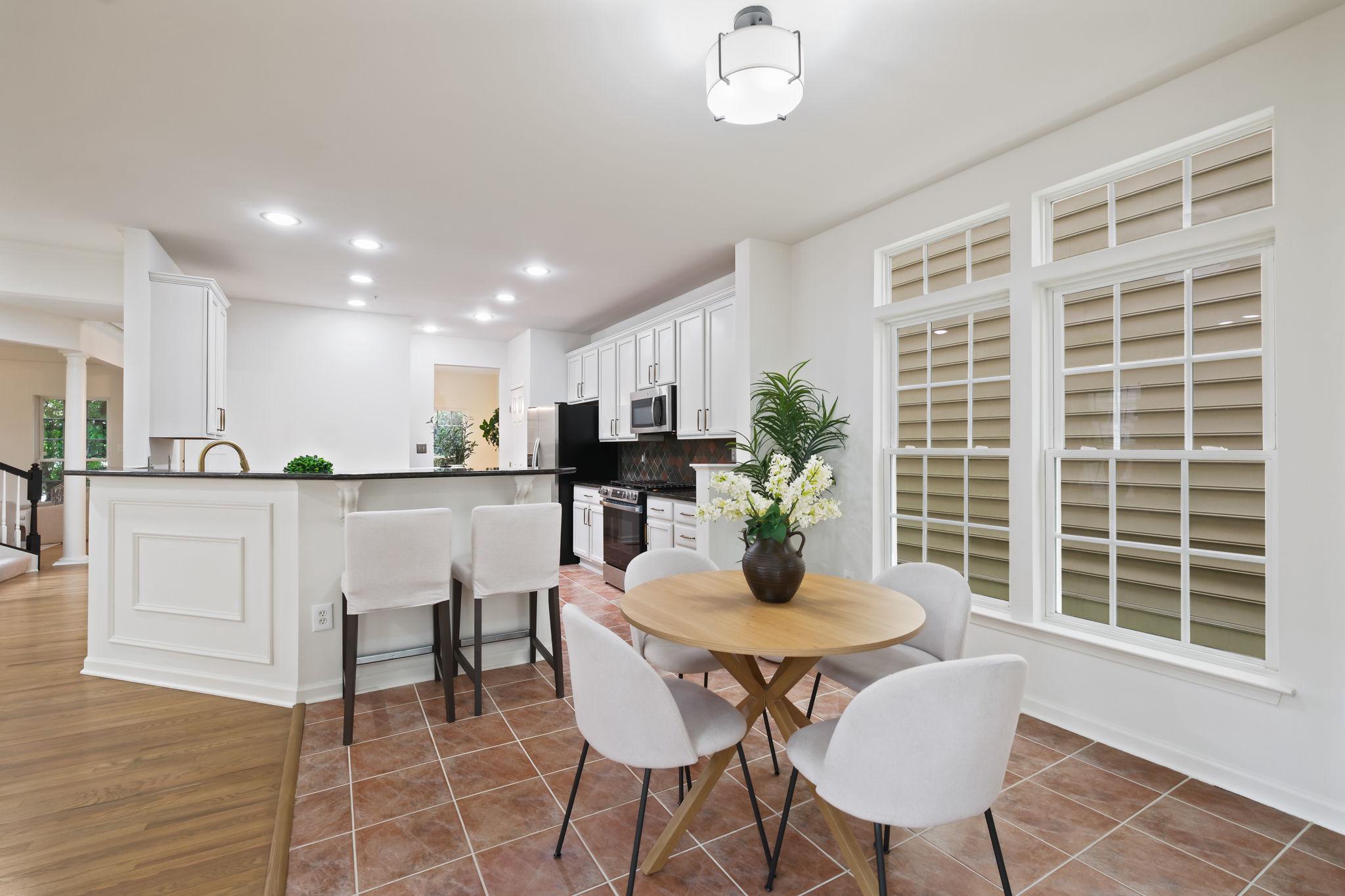  845 Lake Varuna Drive, Gaithersburg, MD, 20878 - 物件實景