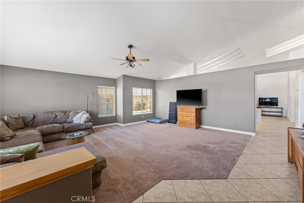 Wildomar, California, 92595, United States, 4 Bedrooms Bedrooms, ,2 BathroomsBathrooms,Residential,For Sale,2008523