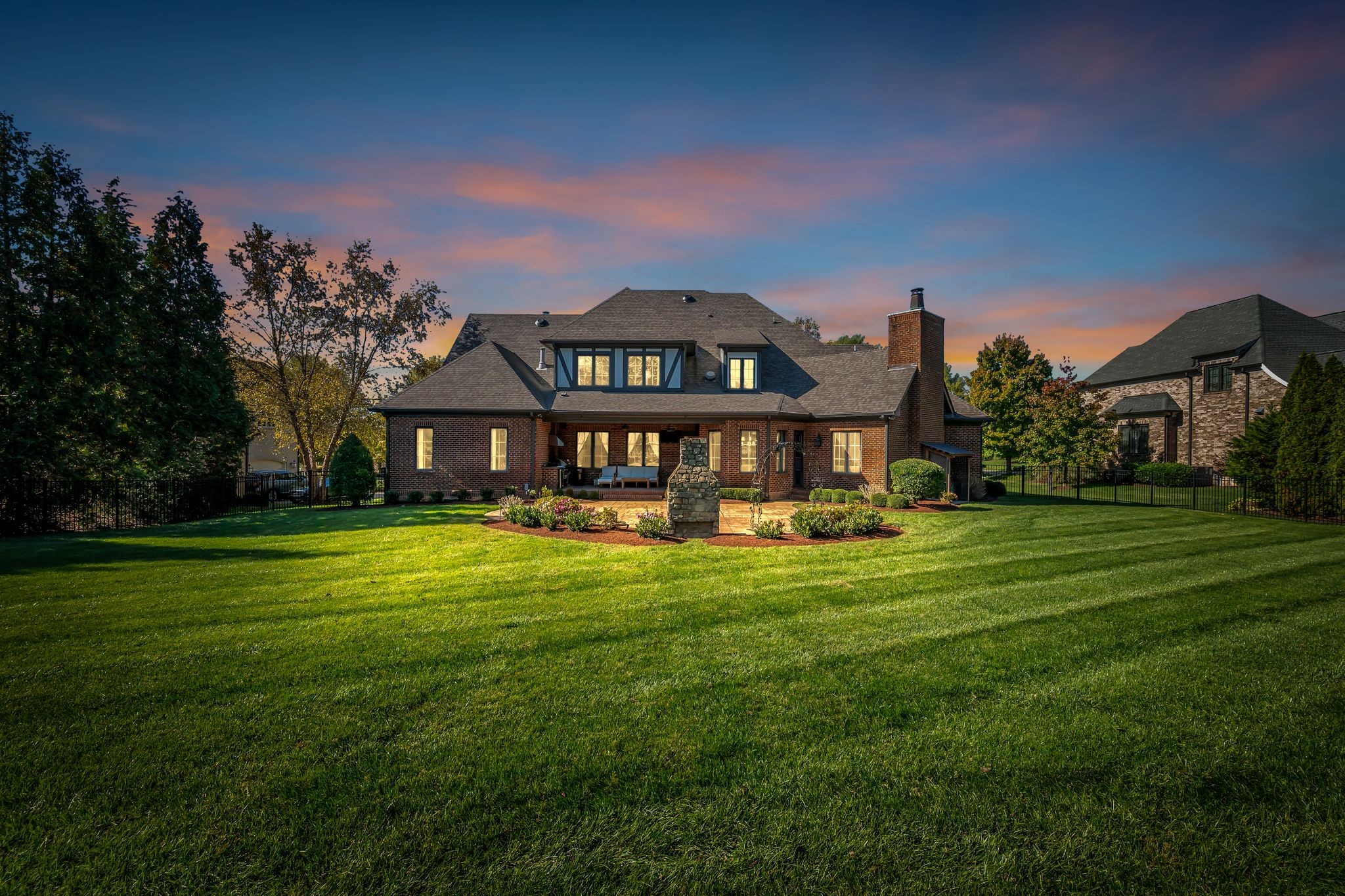 Brentwood, Tennessee, 37027, United States, 5 Bedrooms Bedrooms, ,7 BathroomsBathrooms,Residential,For Sale,2002068