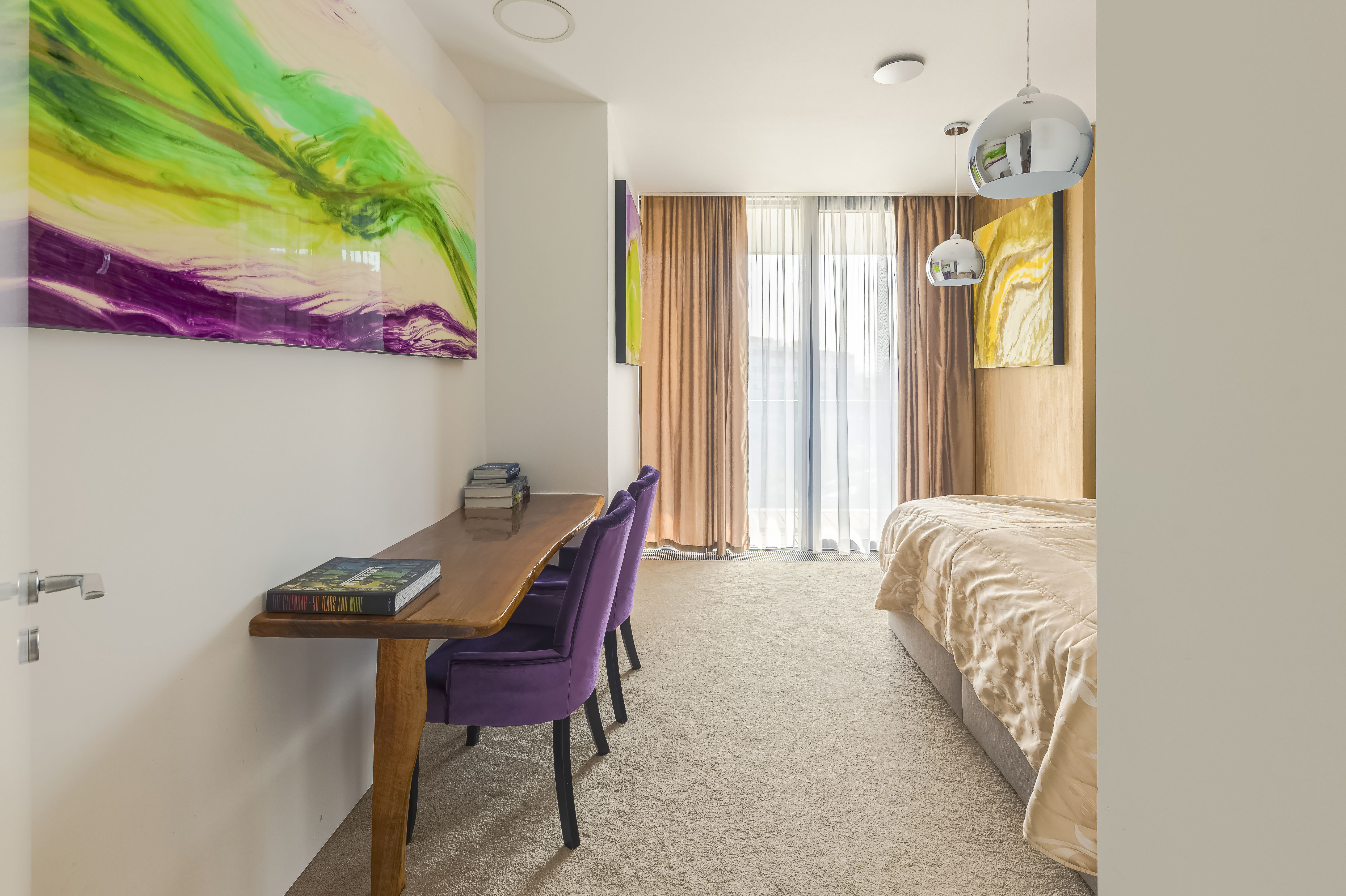  Design apartment in V Tower residence with balcony, - 物件實景