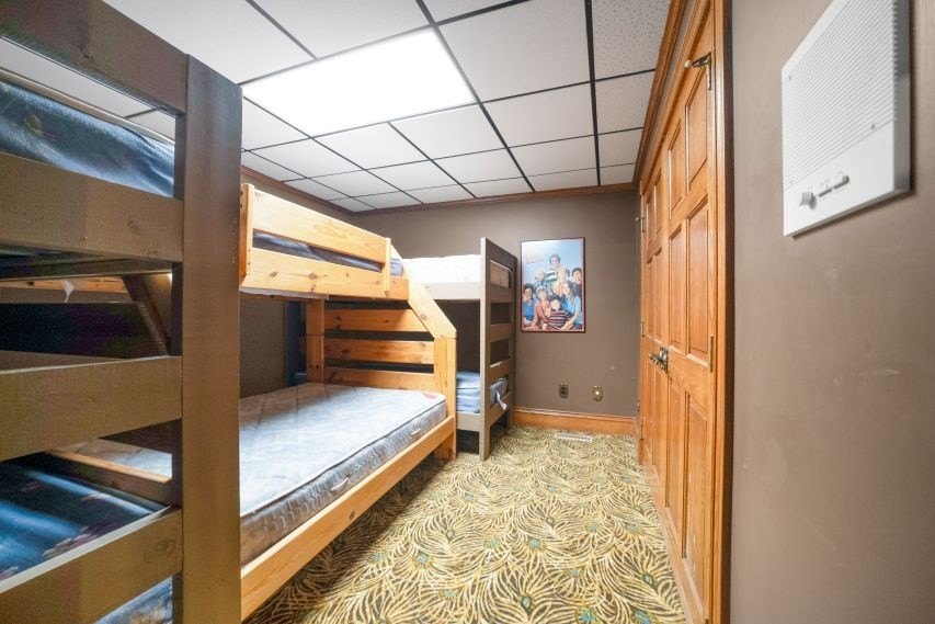 Paintsville, Kentucky, 41240, United States, 6 Bedrooms Bedrooms, ,6 BathroomsBathrooms,Residential,For Sale,1936965