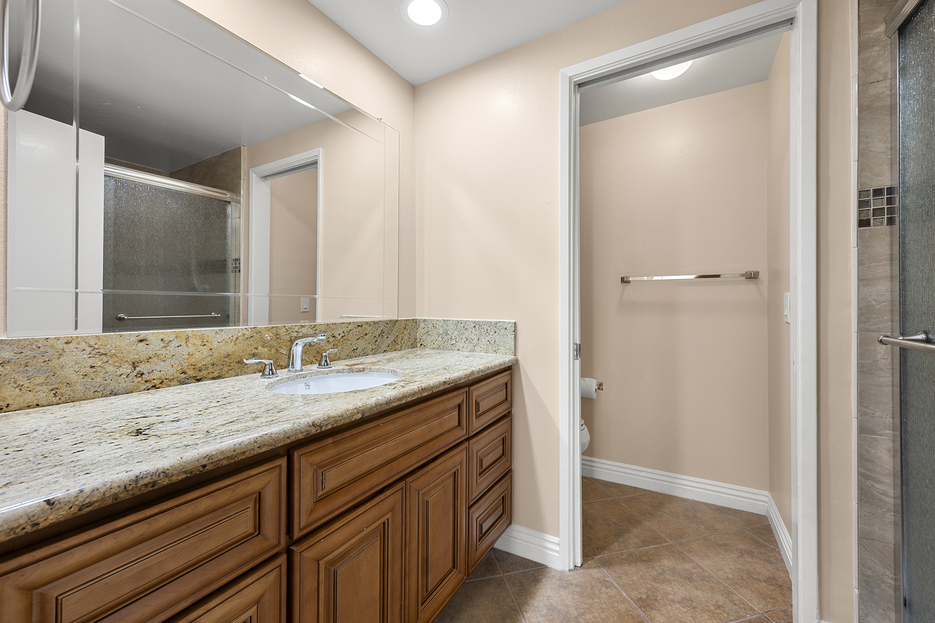 Anaheim, California, 92807, United States, 4 Bedrooms Bedrooms, ,3 BathroomsBathrooms,Residential,For Sale,1985718