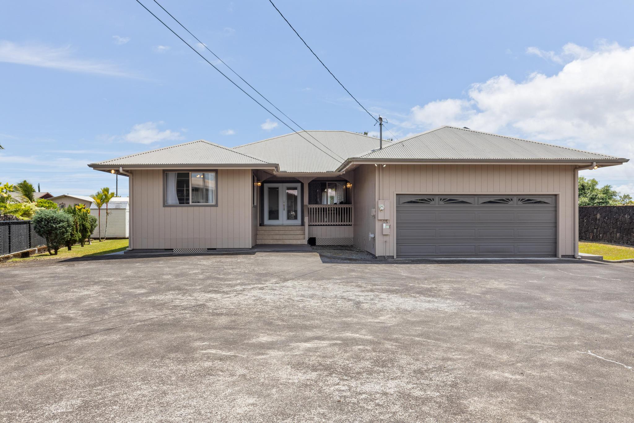 Hilo, Hawaii, 96720, United States, 3 Bedrooms Bedrooms, ,2 BathroomsBathrooms,Residential,For Sale,1890514