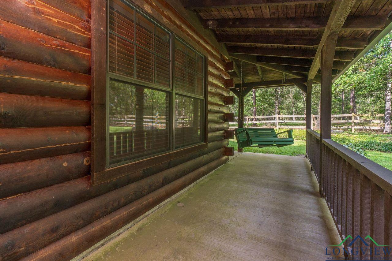 Marshall, Texas, 75672, United States, 3 Bedrooms Bedrooms, ,3 BathroomsBathrooms,Residential,For Sale,1906787