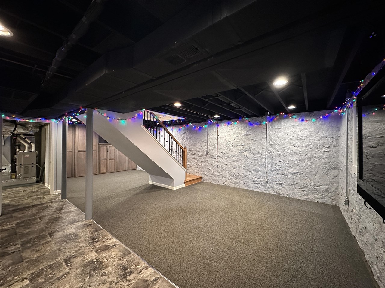 Bowling Green, Kentucky, 42103, United States, 4 Bedrooms Bedrooms, ,5 BathroomsBathrooms,Residential,For Sale,1991633